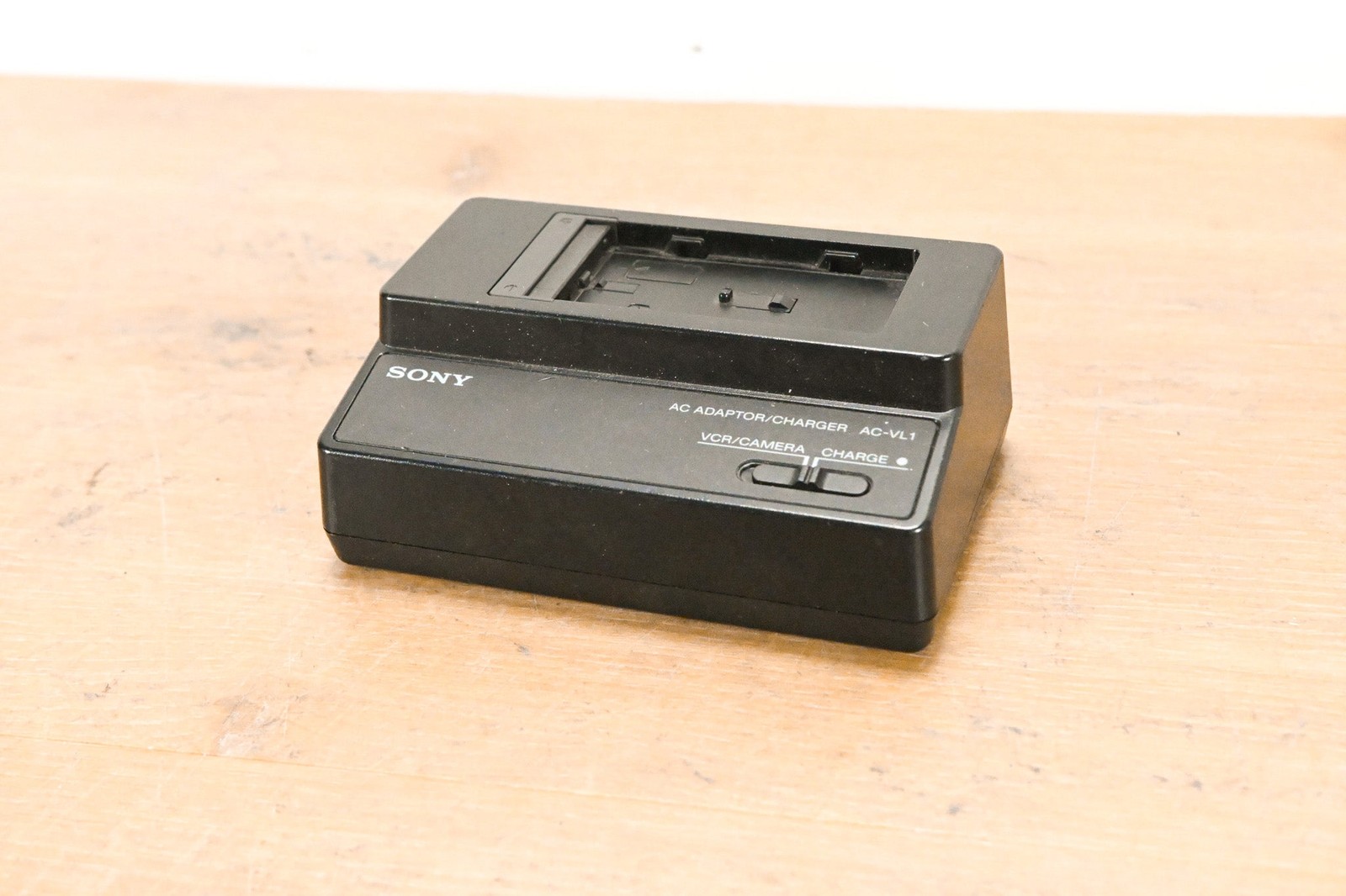 Sony AC-VL1 AC Adapter/Charger (NO POWER SUPPLY) CG0105W
