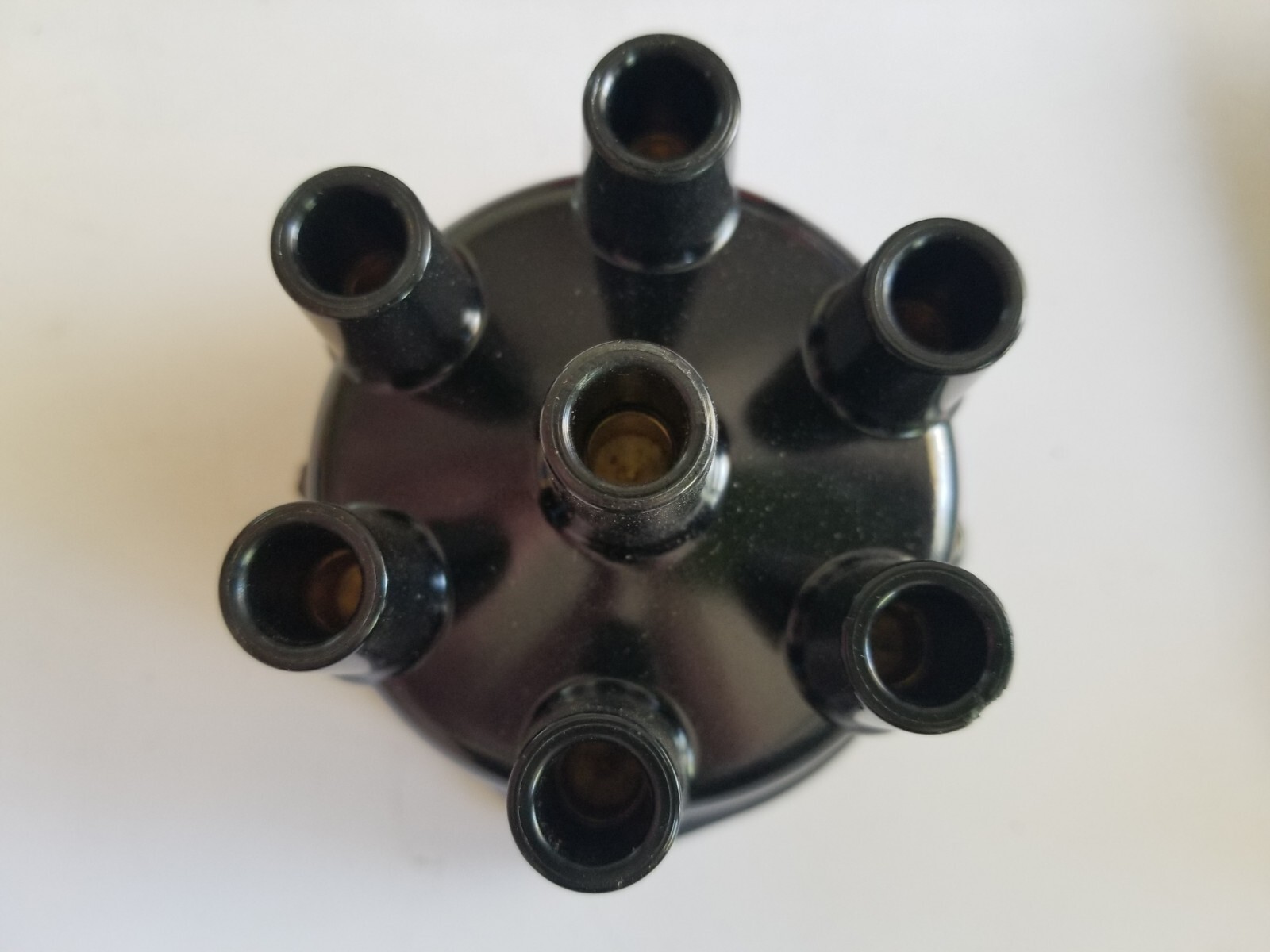 One(1) Mopar RR 183 RR183Distributor Cap