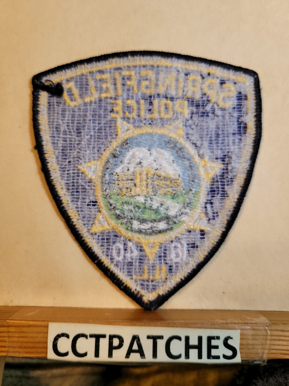 SPRINGFIELD, ILLINOIS POLICE WITH ILL & 1840 SHOULDER PATCH IL
