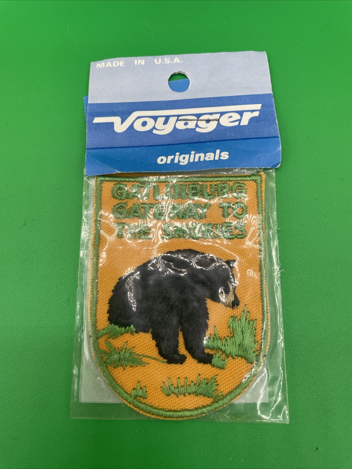VTG Voyager Gatlinburg Gateway To The Smokies Iron On Patch New Bear USA TN