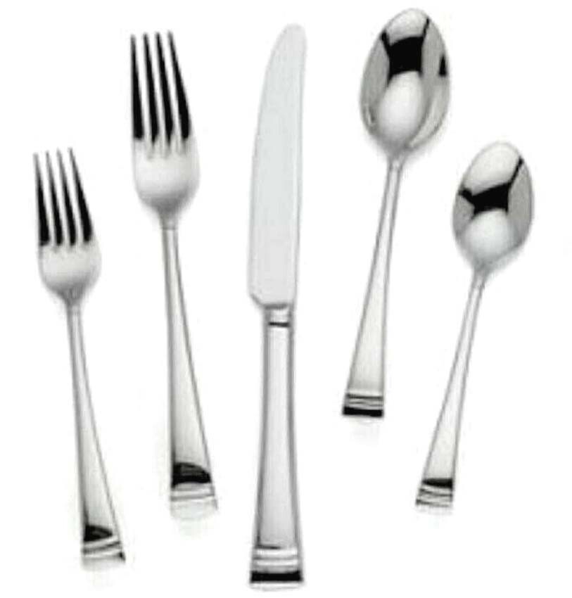 Lenox Urbane 5 Piece Place Setting 18/10 Stainless Flatware New No Box