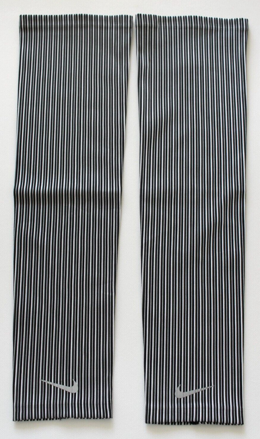 Nike Aeroswift Arm Sleeves Mens L/XL Black/Iron Grey/Silver Running