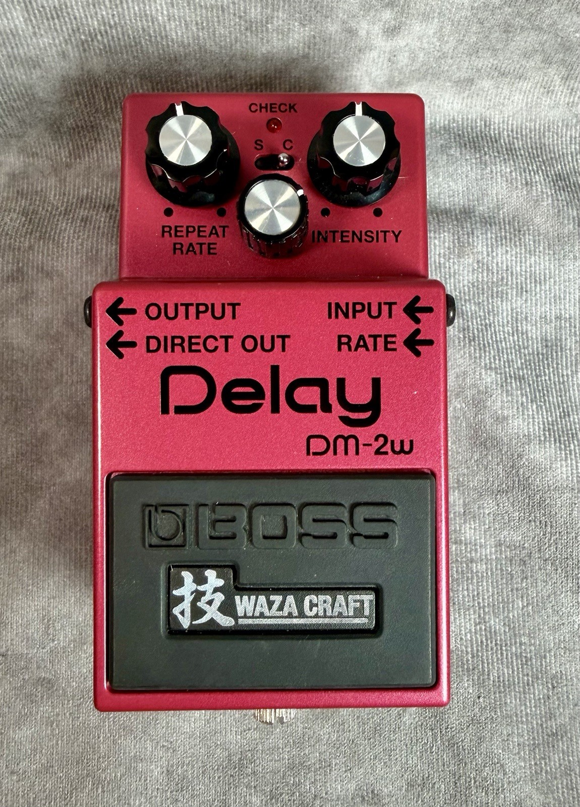 Boss DM-2W Waza Craft Analog Delay Pedal