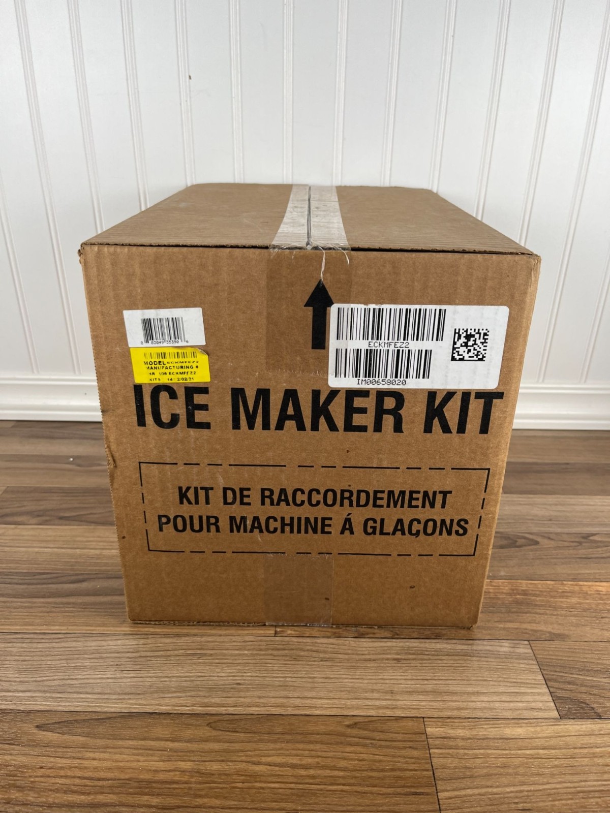 Whirlpool Fridge Easy Ice Maker Kit White Plug In w/8Pin Connector ECKMEFEZ2 NEW