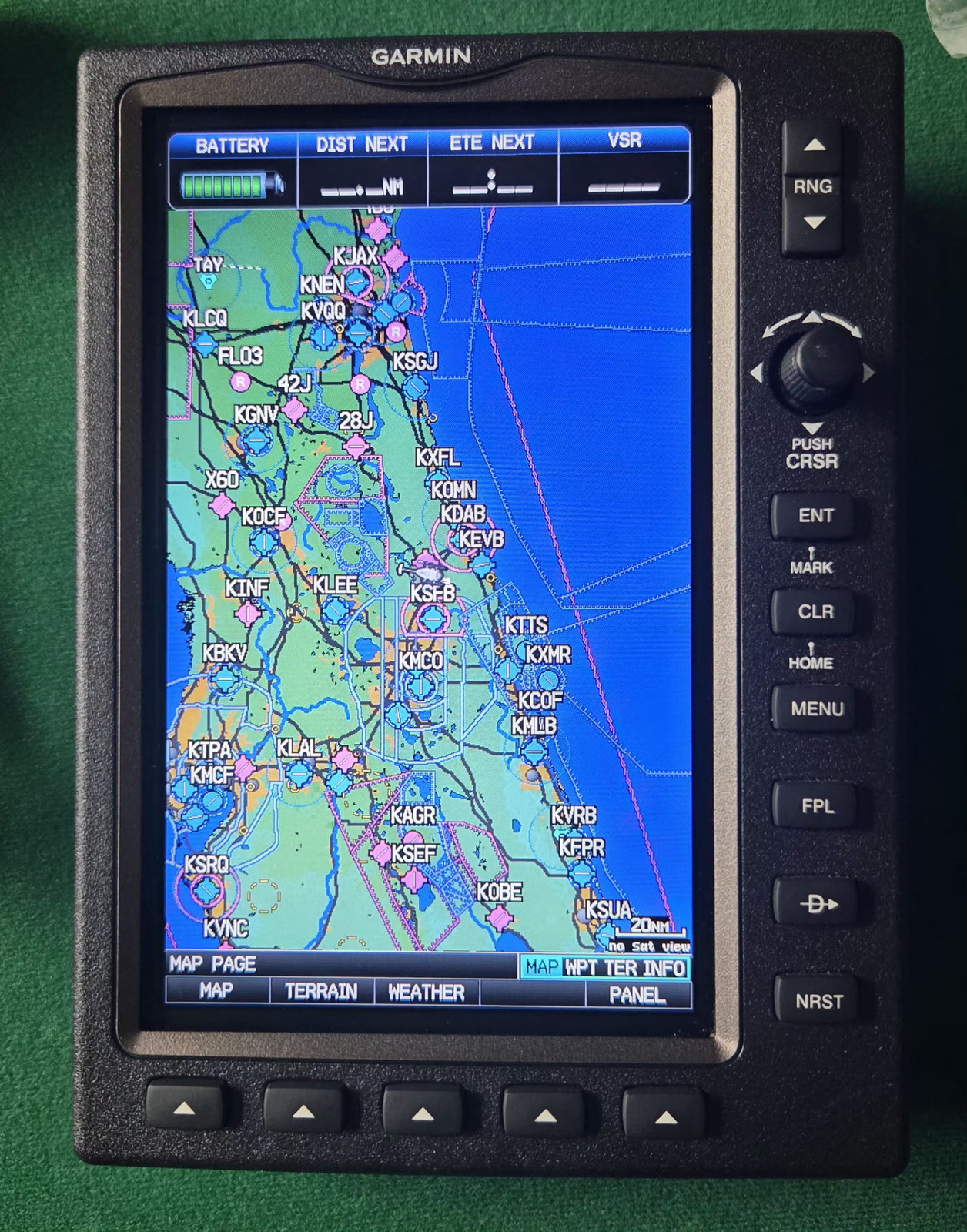 Garmin 696 aviation gps