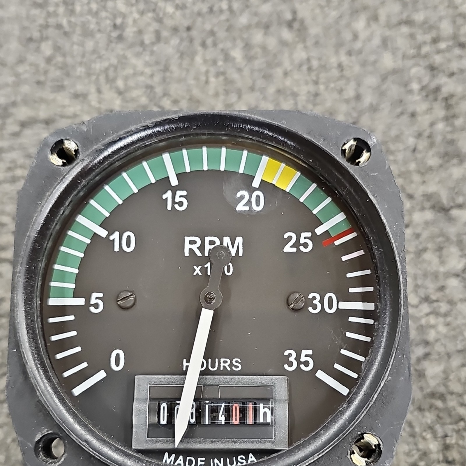 Piper UMA Tachometer Pn T19-801-112