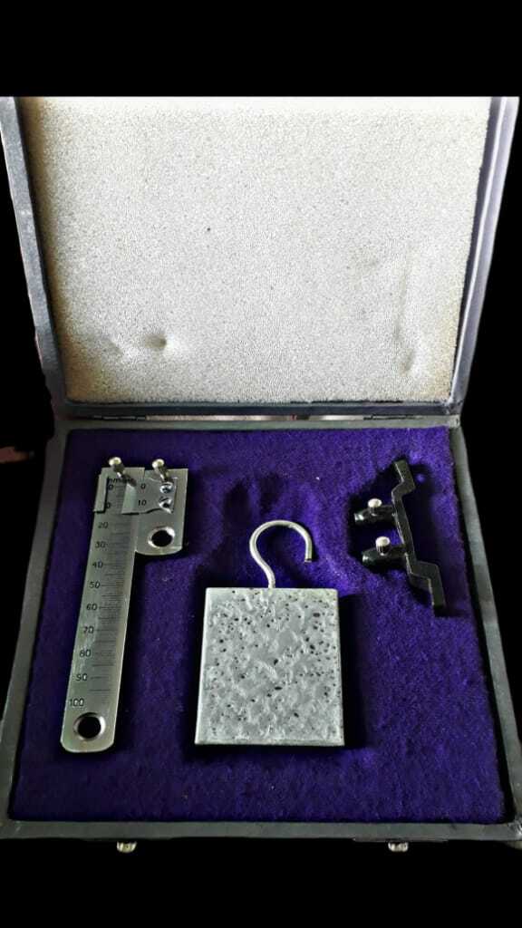 Vernier Type Young Model Apparatus. Made in India.