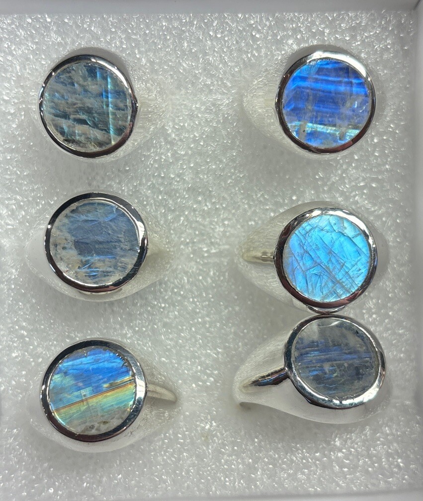 Men’s Sterling Silver Ring Size 8 Rainbow Moonstone