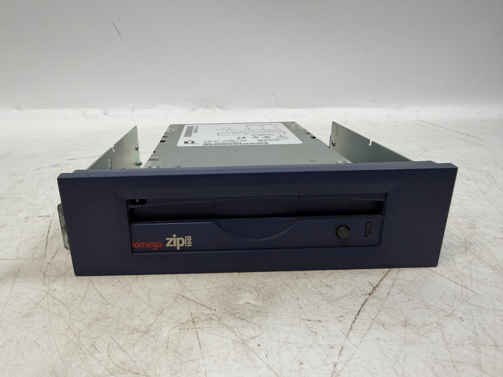Iomega Zip Z100Si 100MB SCSI Drive Z100Si Internal