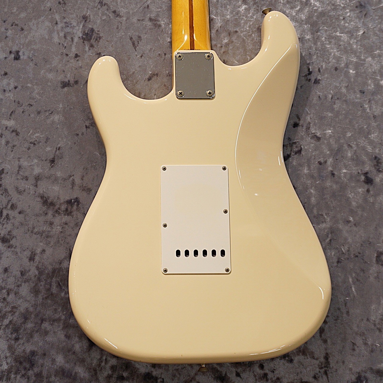 Fender Japan ST57-66 Dmc Vintage White Used Electric Guitar 2000