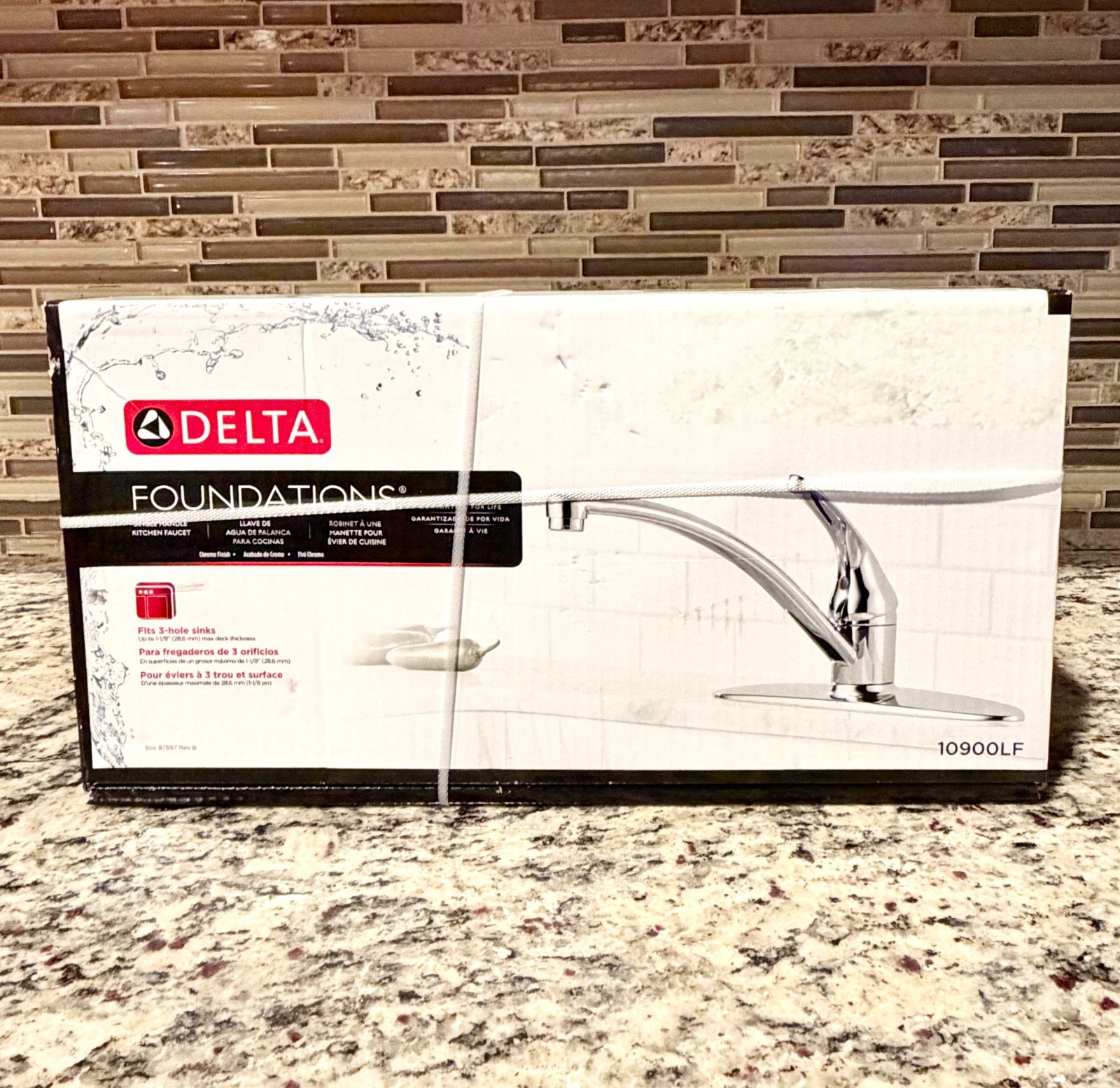 Delta Foundations Single Handle Kitchen Faucet Chrome 10900LF