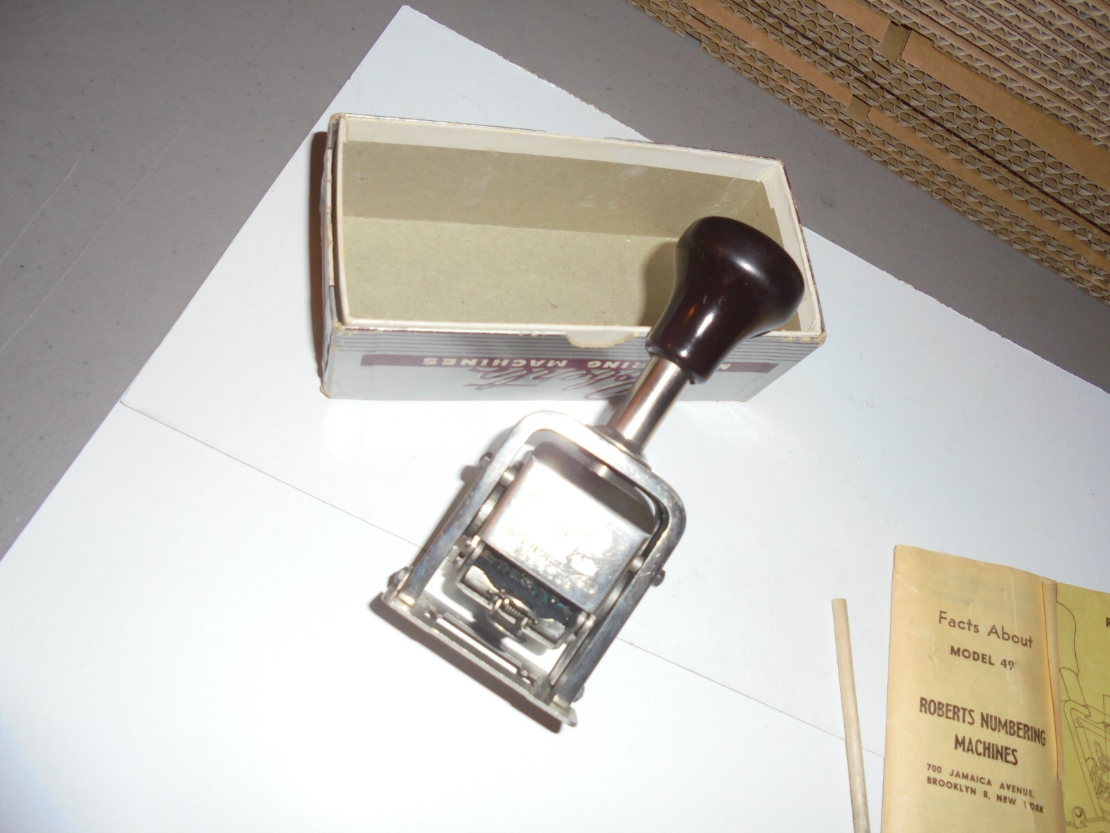 ROBERTS #49 ORIGINAL NUMBERING MACHINE IN BOX,NICE WITH INSTRUCTIONS.STICK
