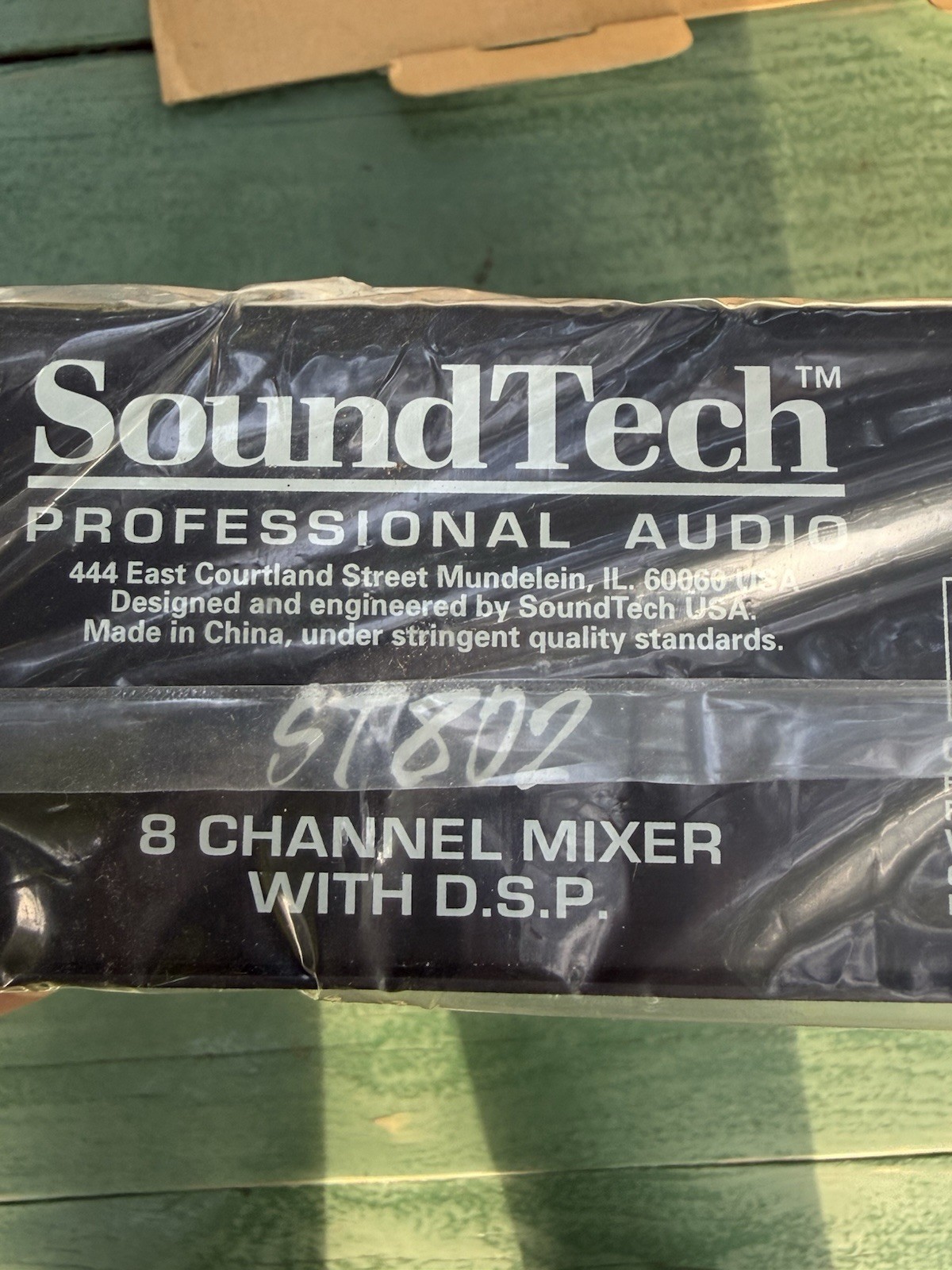 SoundTech ST-802 Karaoke Mixer