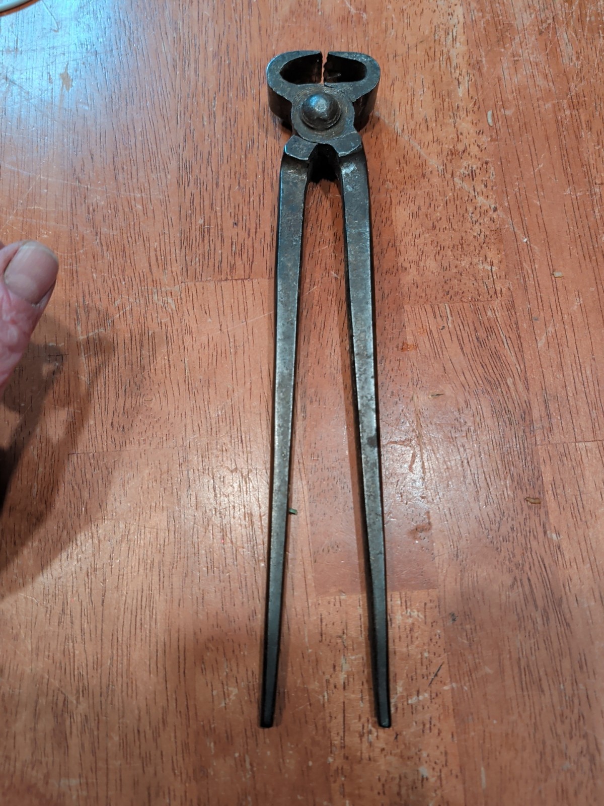 VINTAGE BLACKSMITH/ FARRIER HELLER NIPPER 10.5 " NICE!