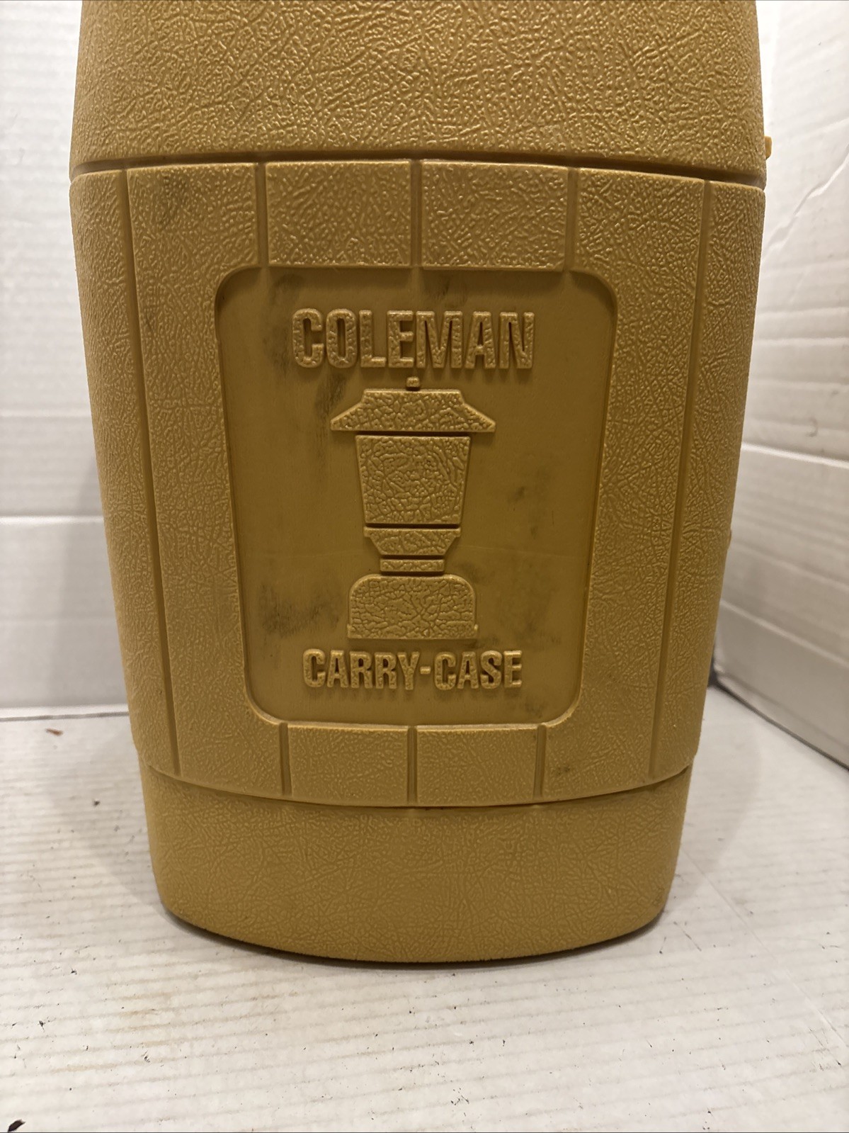 Vintage Coleman Model 275 Brown Lantern & Yellow Clam Shell Case