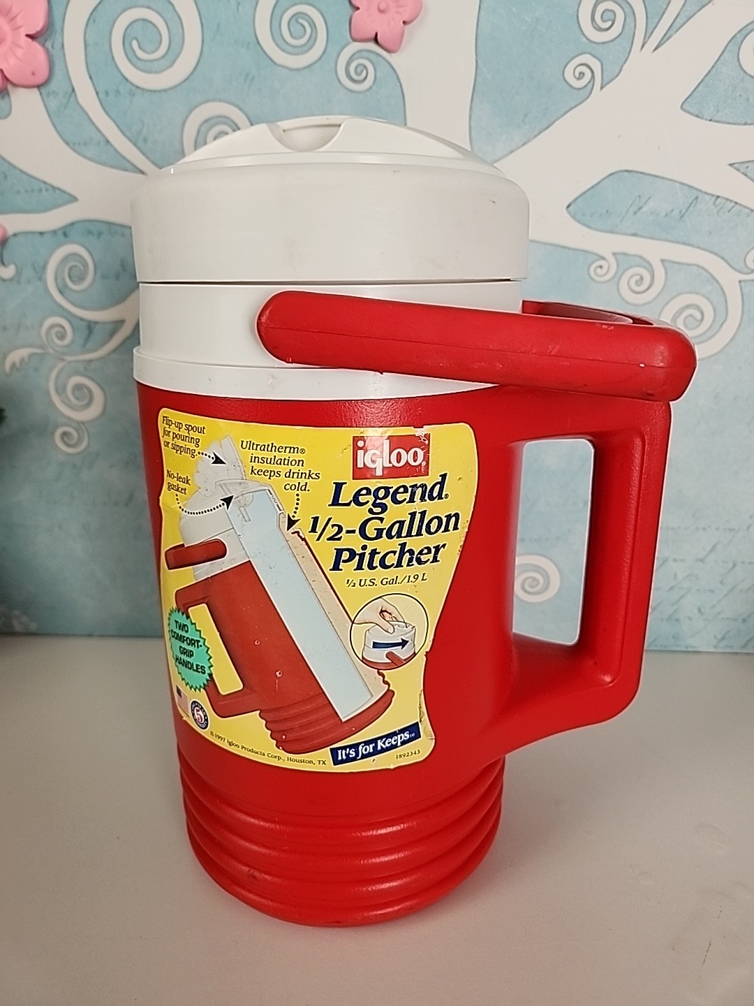 Vintage Igloo Legend 1/2 Gallon Water Cooler Jug with 2 Handles Original Sticker
