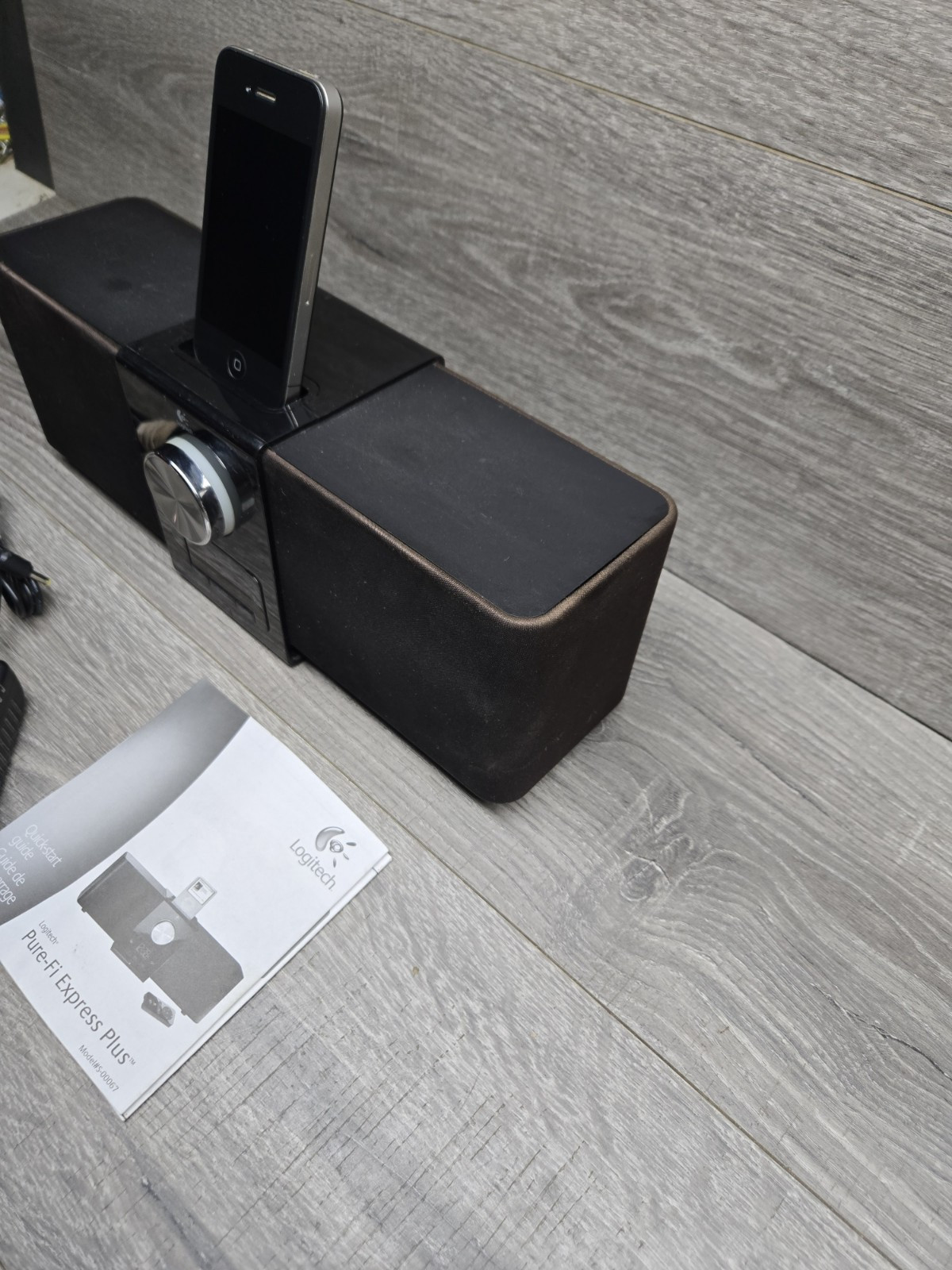 Logitech Pure-Fi Express Plus Speaker System for iPhone 4