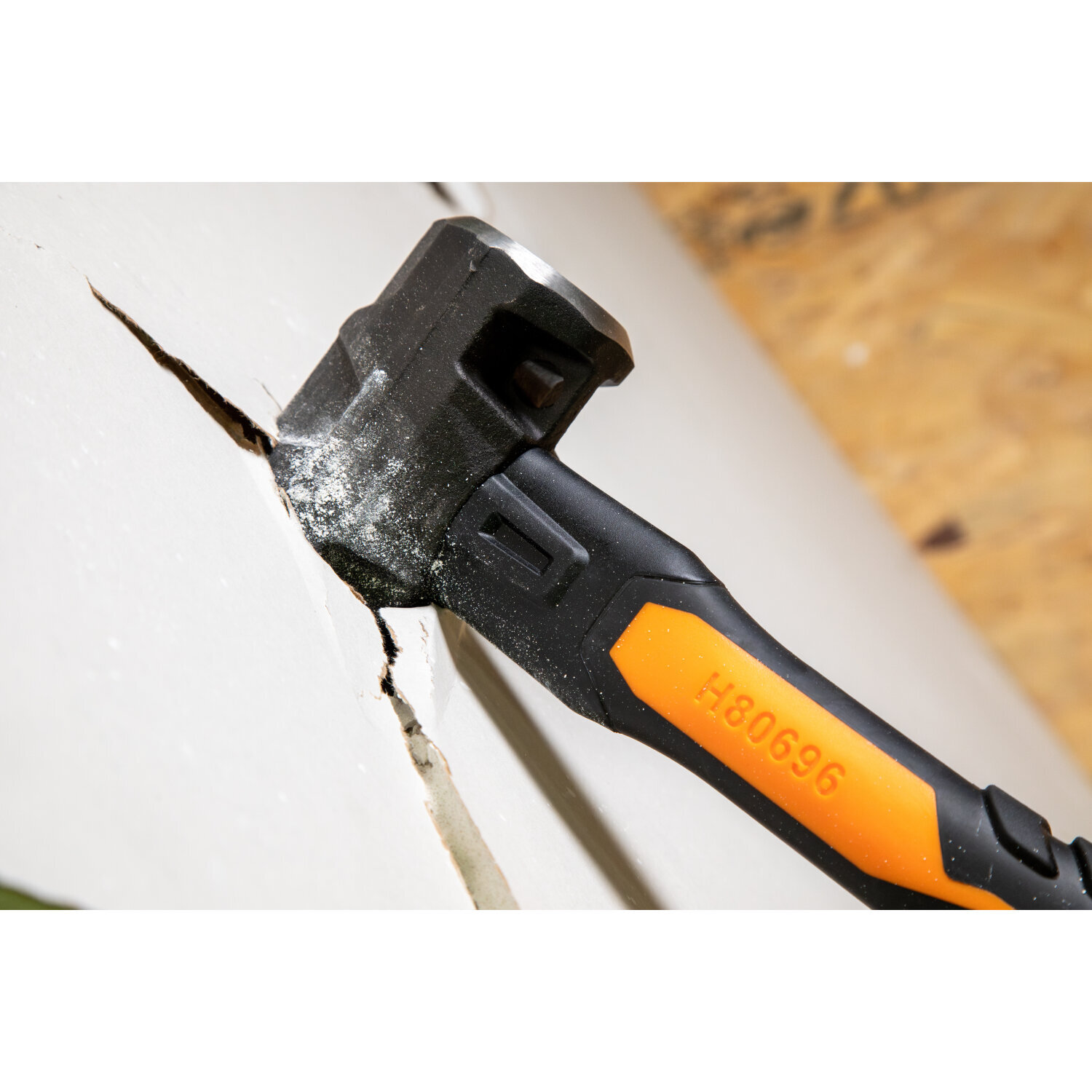 Klein Tools H80696 Sledgehammer with Integrated Hole, 6-Pound