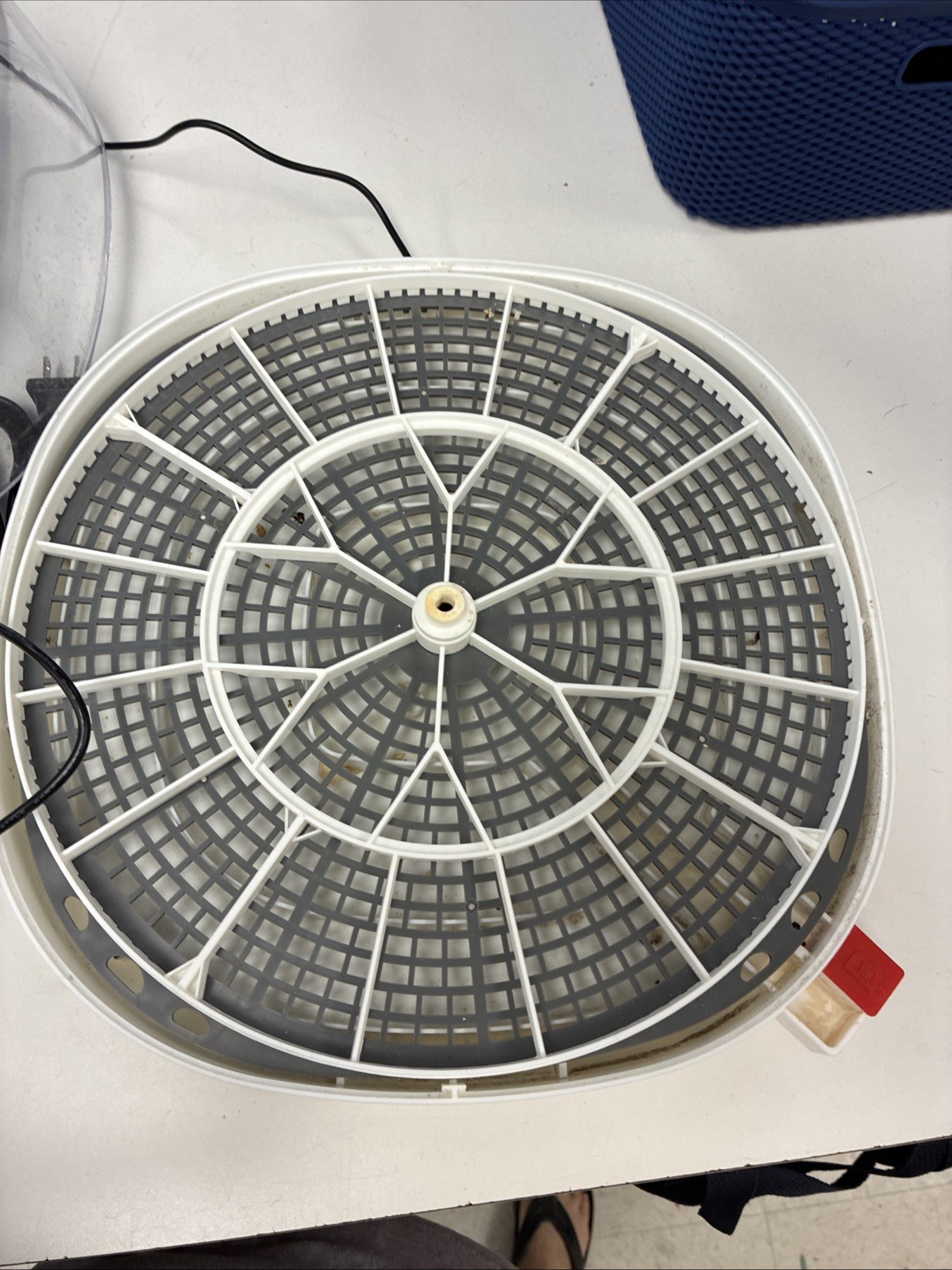 Nurture Right EGG INCUBATOR - Holds 22 Eggs for Optimal Hatching with 360° View