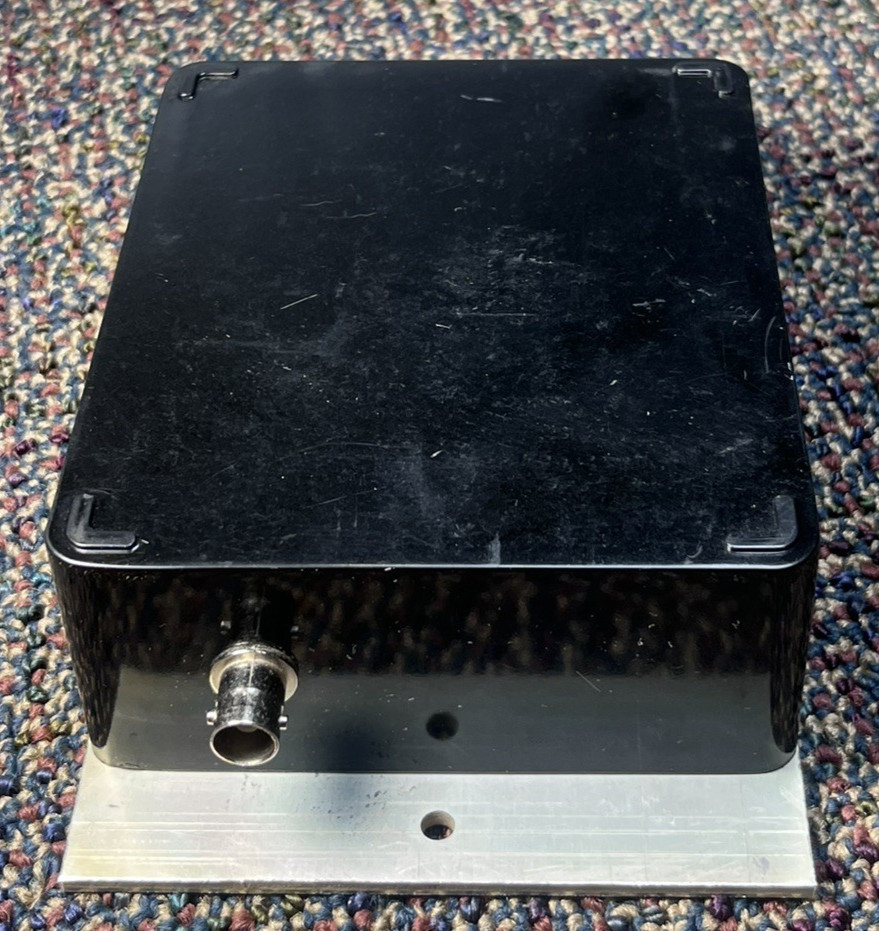 (1) PELCO GROUND ISOLATION TRANSFORMER, GIT100. TESTED. GUC.