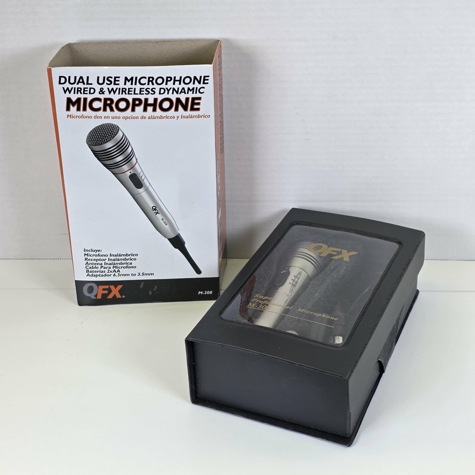QFX Super Professional Microphone Model M-308 In Case With Cable