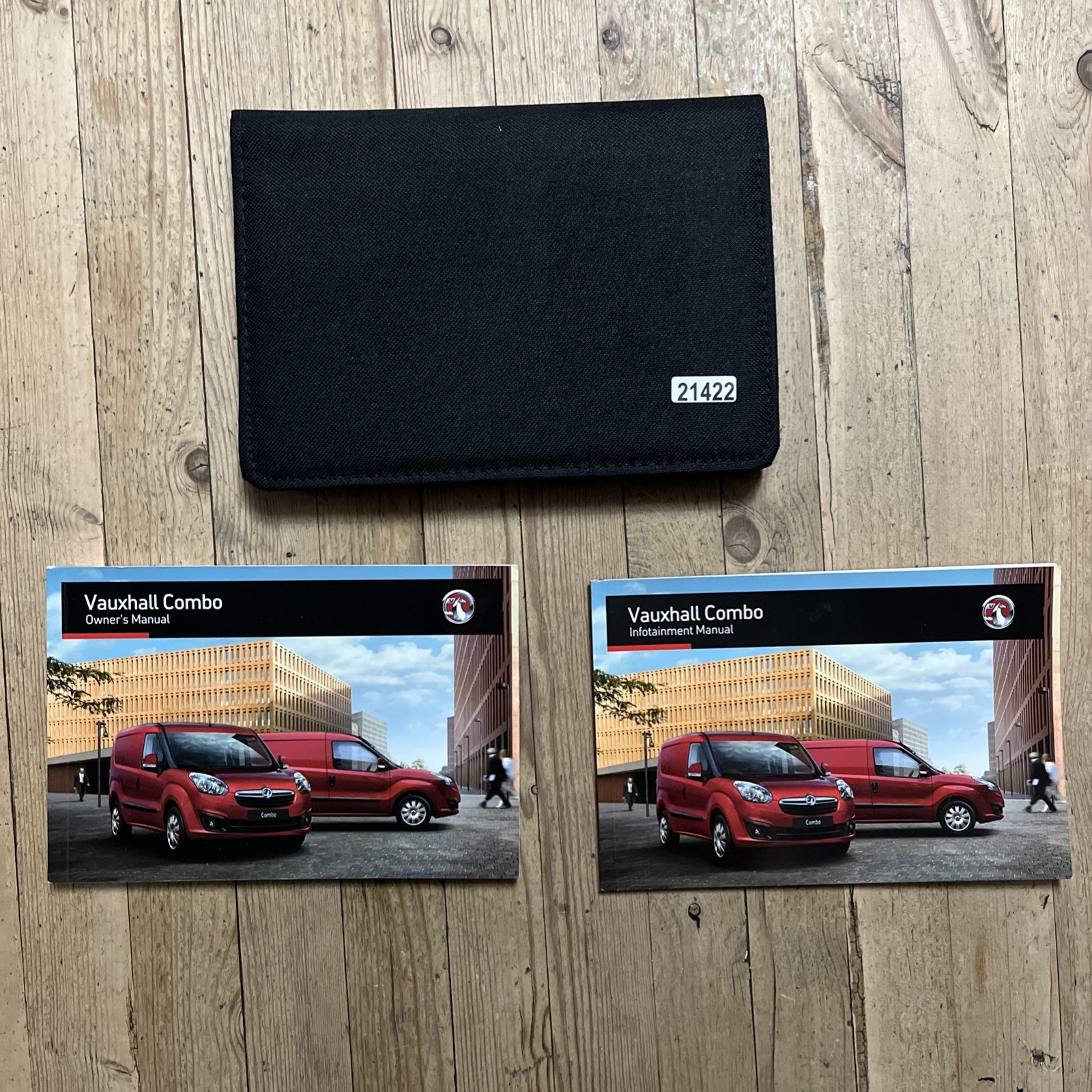 11-17 VAUXHALL COMBO OWNERS HANDBOOK MANUAL PACK & WALLET 2017  Ref21422