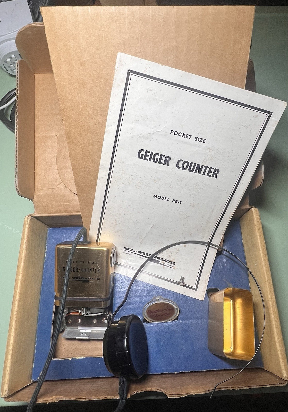 Vintage EL-TRONICS Pocket Size Geiger Counter w/ Original Box Untested Rare