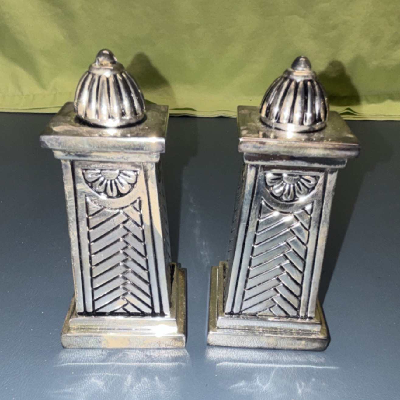Silver Plate Salt & Pepper Shakers Set - Silver-Plated Salt & Pepper Shakers
