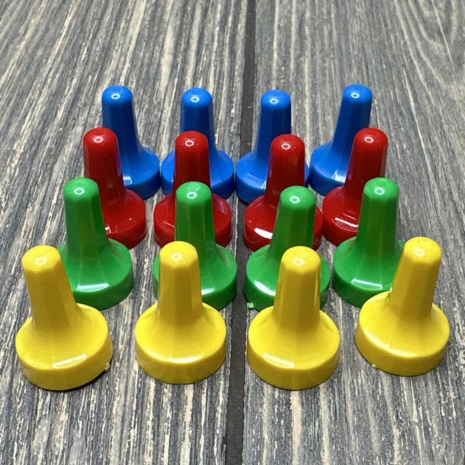 1989 Pachisi Game Replacement Set of 16 Playing Pieces