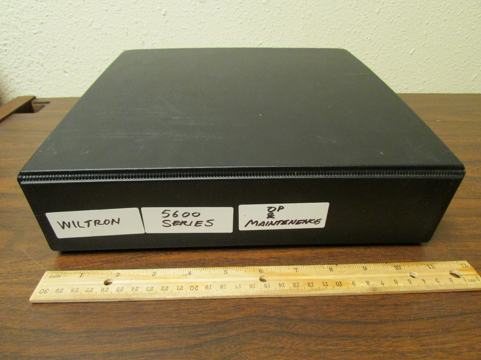 Photocopy Wiltron 5600 Scalar Network Analyzer Operation & Service Manual