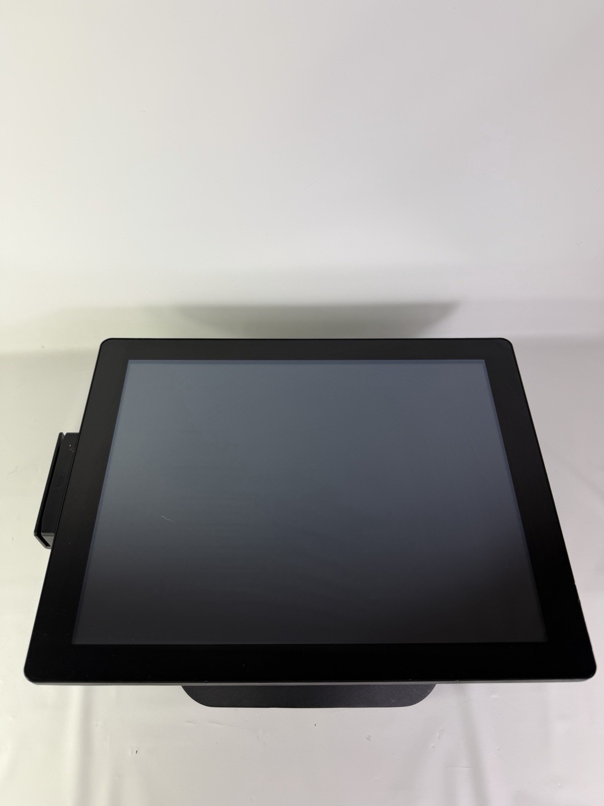 POS-X EVO TP6 All-In-One 15" LED TOUCHSCREEN 50FB SSD Win 10- PN: NO CORDS