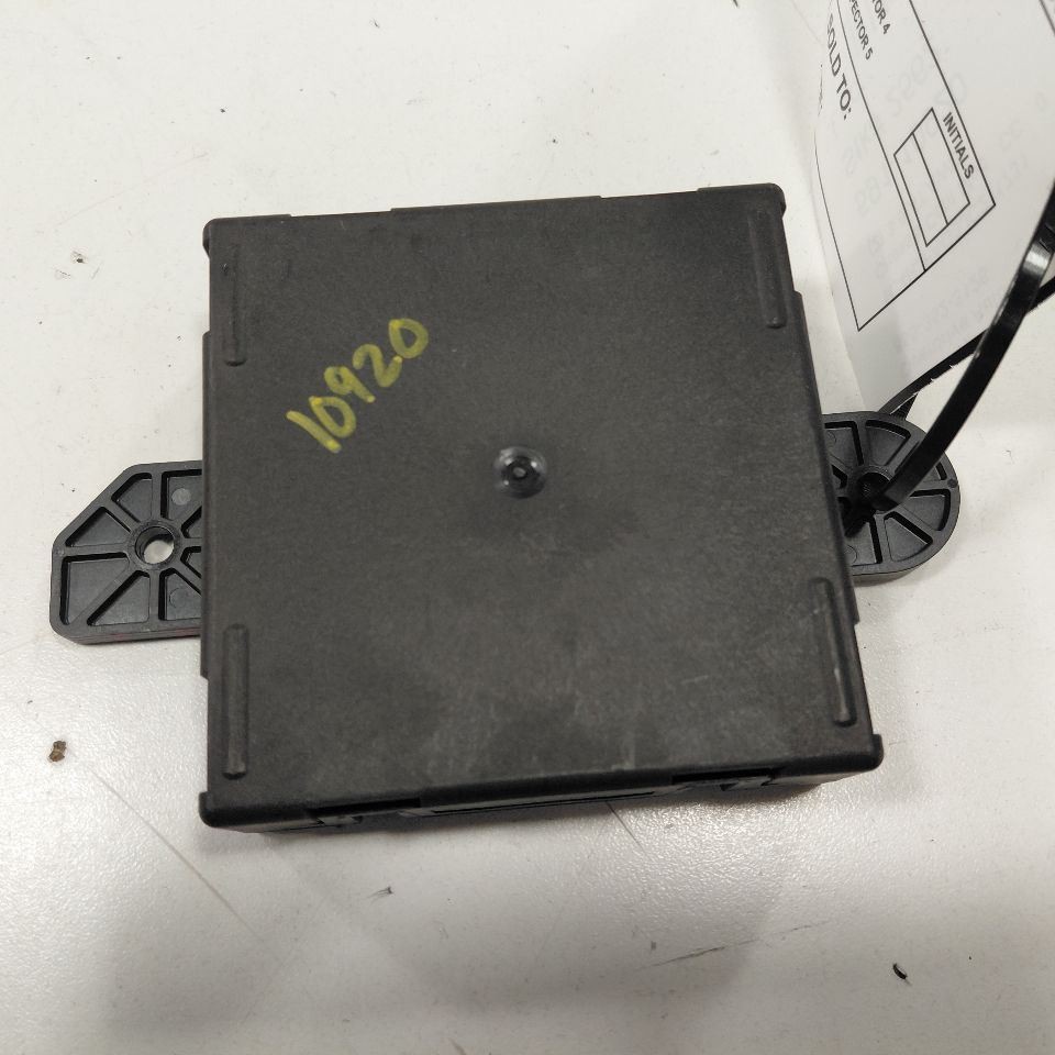 Driver Left Door Control Module Fits 17-19 Chrysler Pacifica OEM