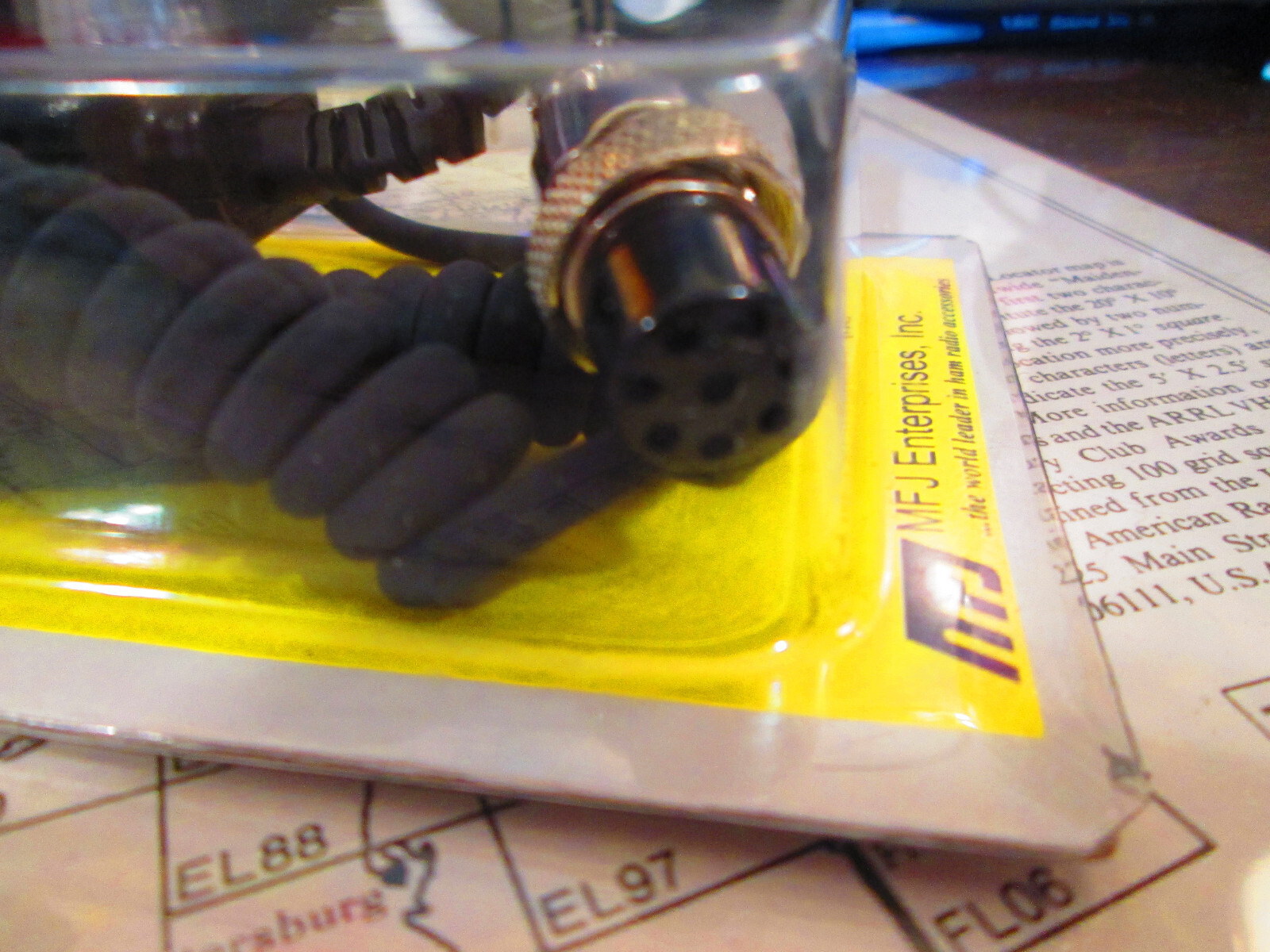 MFJ-290Y Hand microphone, HF radio, Yaesu 8-pin modular