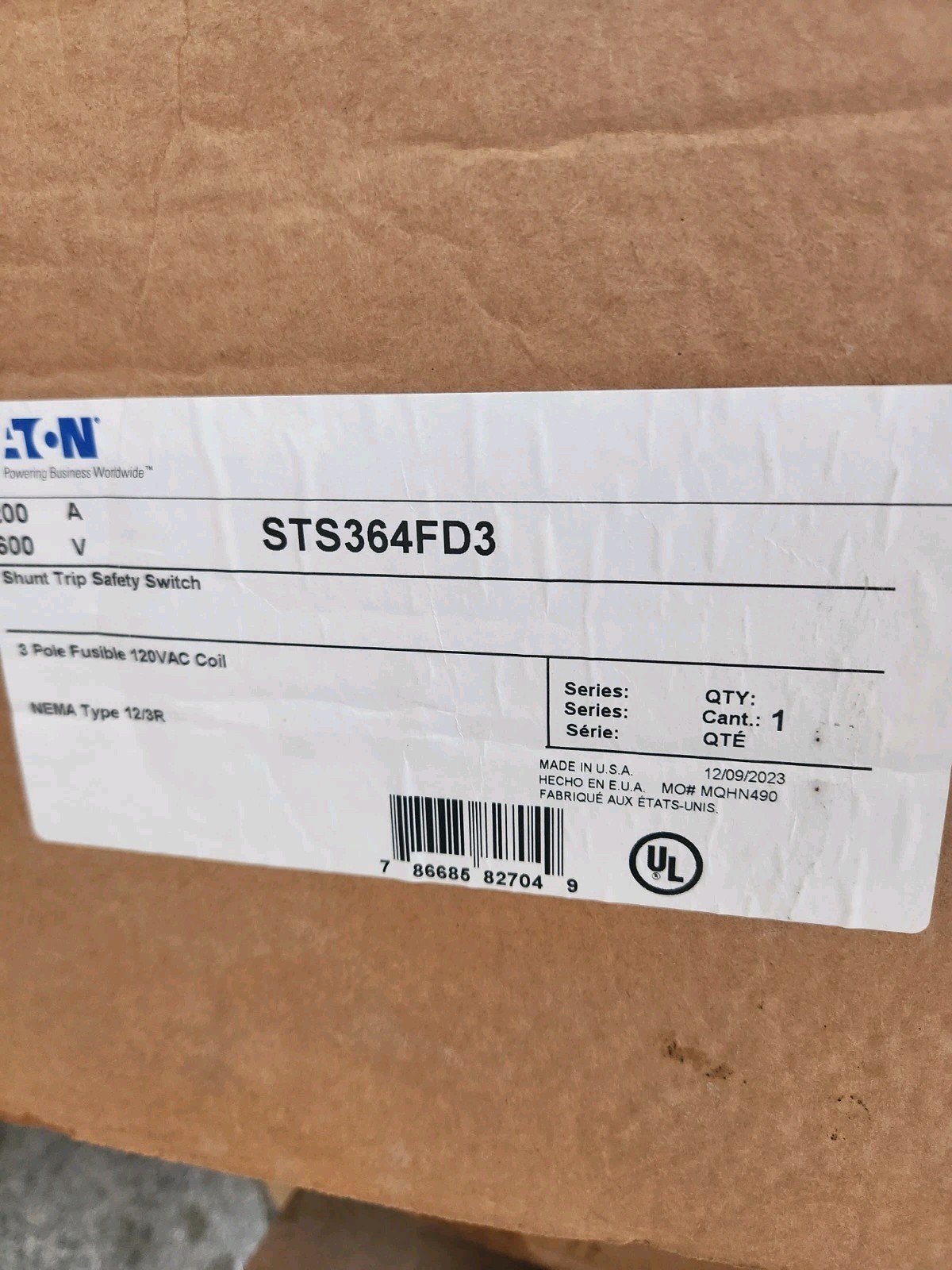 Eaton STS364FD3 200A 600V Shunt Trip  3 Pole Fusible Coil**NEW**