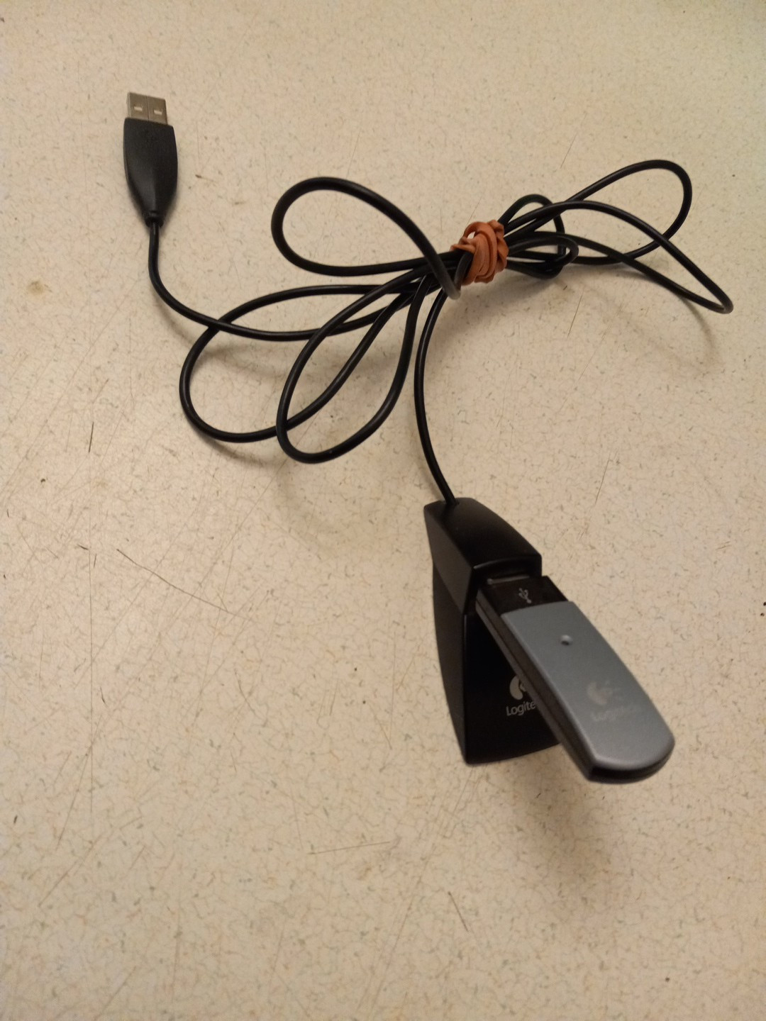 LOGITECH C-BS35 USB WIRELESS RECEIVER DONGLE 831241-3000  With USB  Stand
