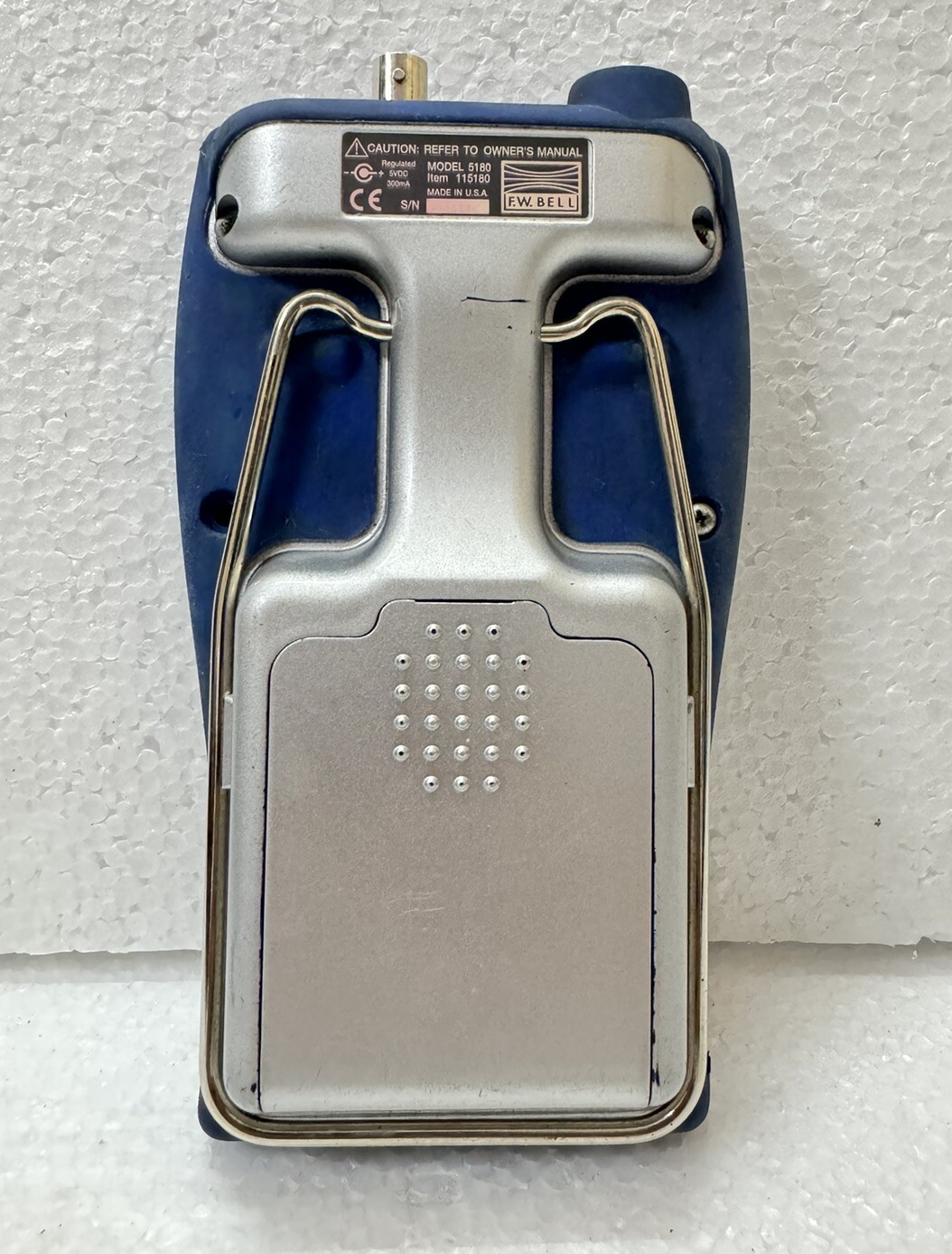 GAUSS/TESLA METER 5180