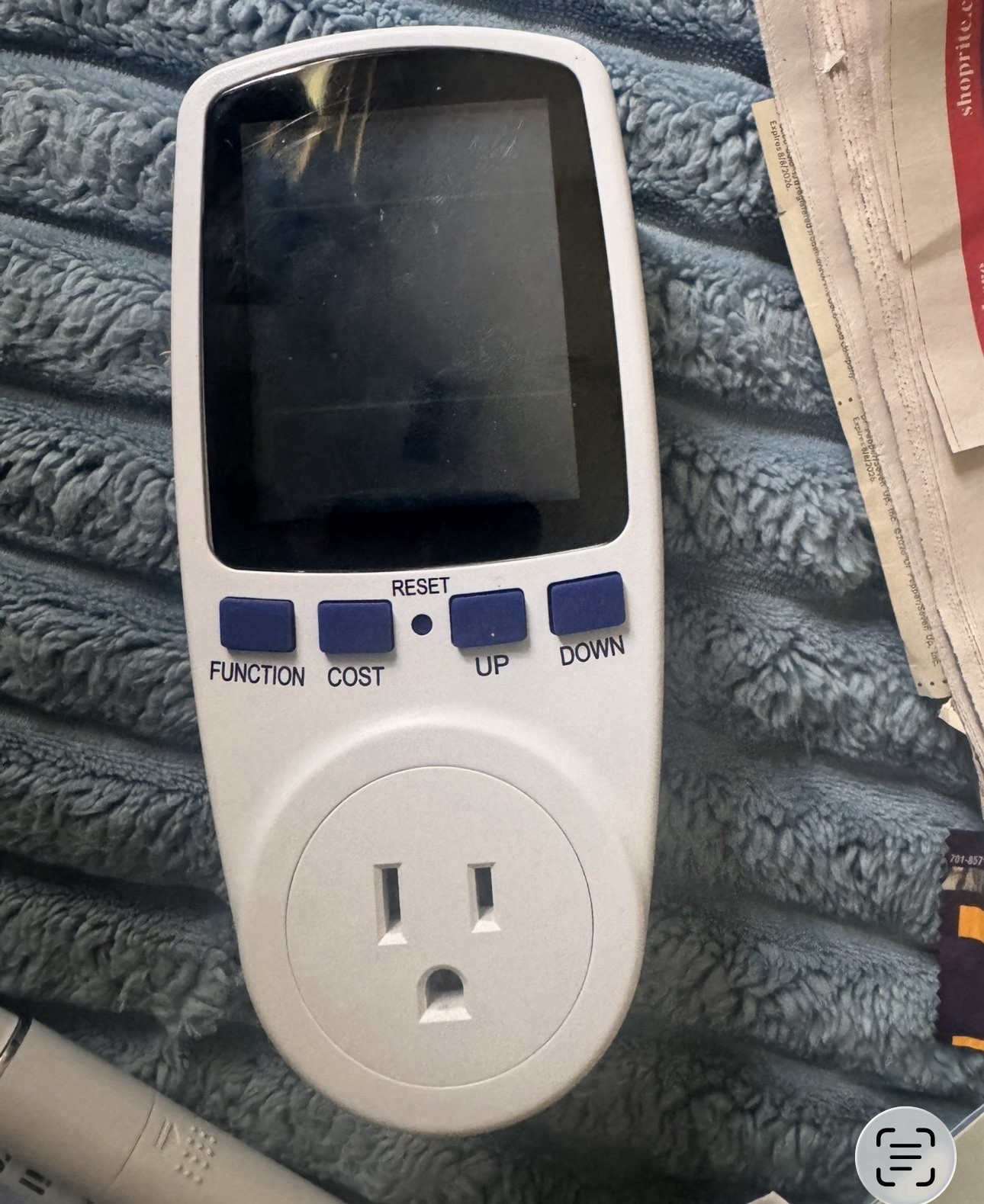 US Plug-in Electricity Power Usage Consumption Meter Energy Monitor LCD Digital