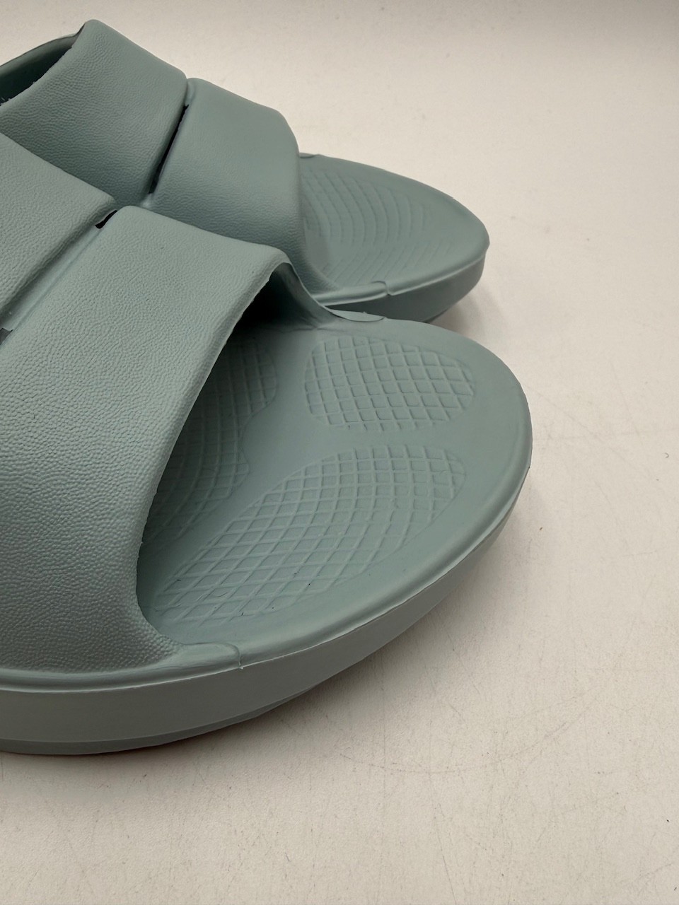 Oofos OOAHH Unisex USED Slide Sandal Mist Multiple Sizes