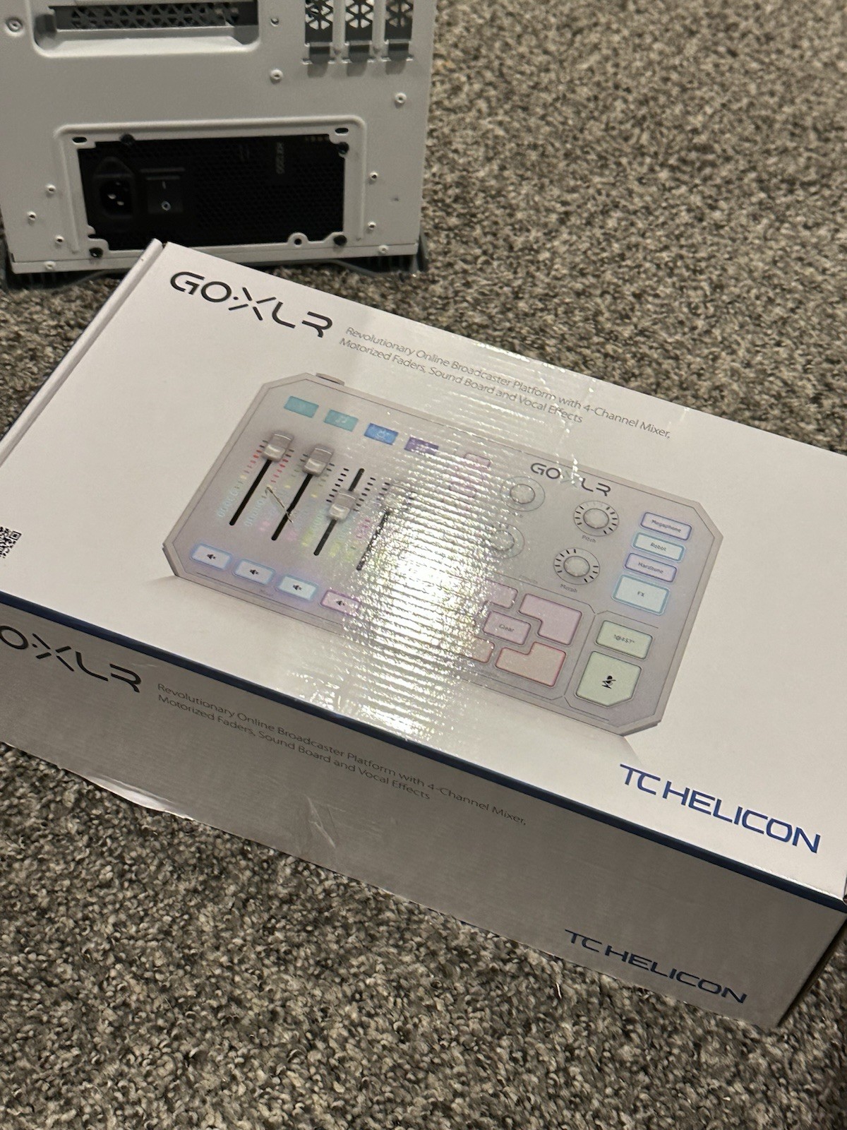 TC-Helicon GO XLR Broadcaster Platform with Mixer and Effects