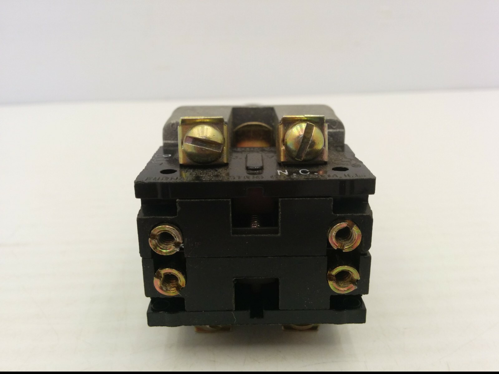 KILLARK/HUBBELL PUSH BUTTON, EXPLOSION PROOF, HEAVY DUTY 600 VAC SERIES GO21 NNB