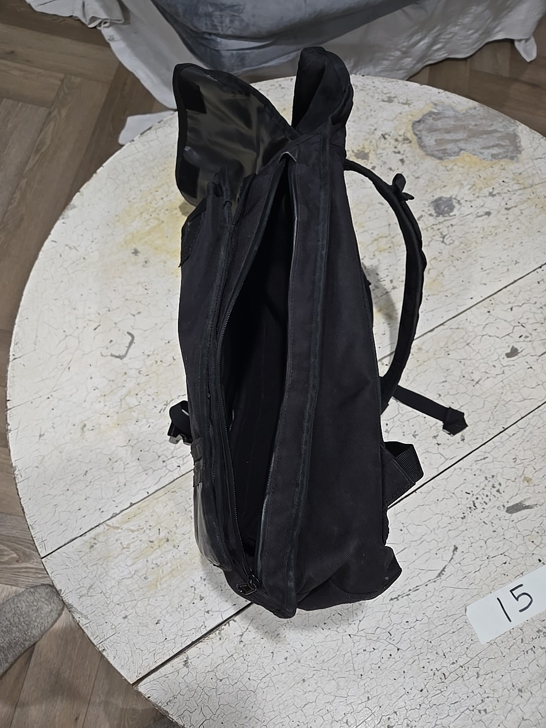 Chrome Citadel bike backpack in black Used