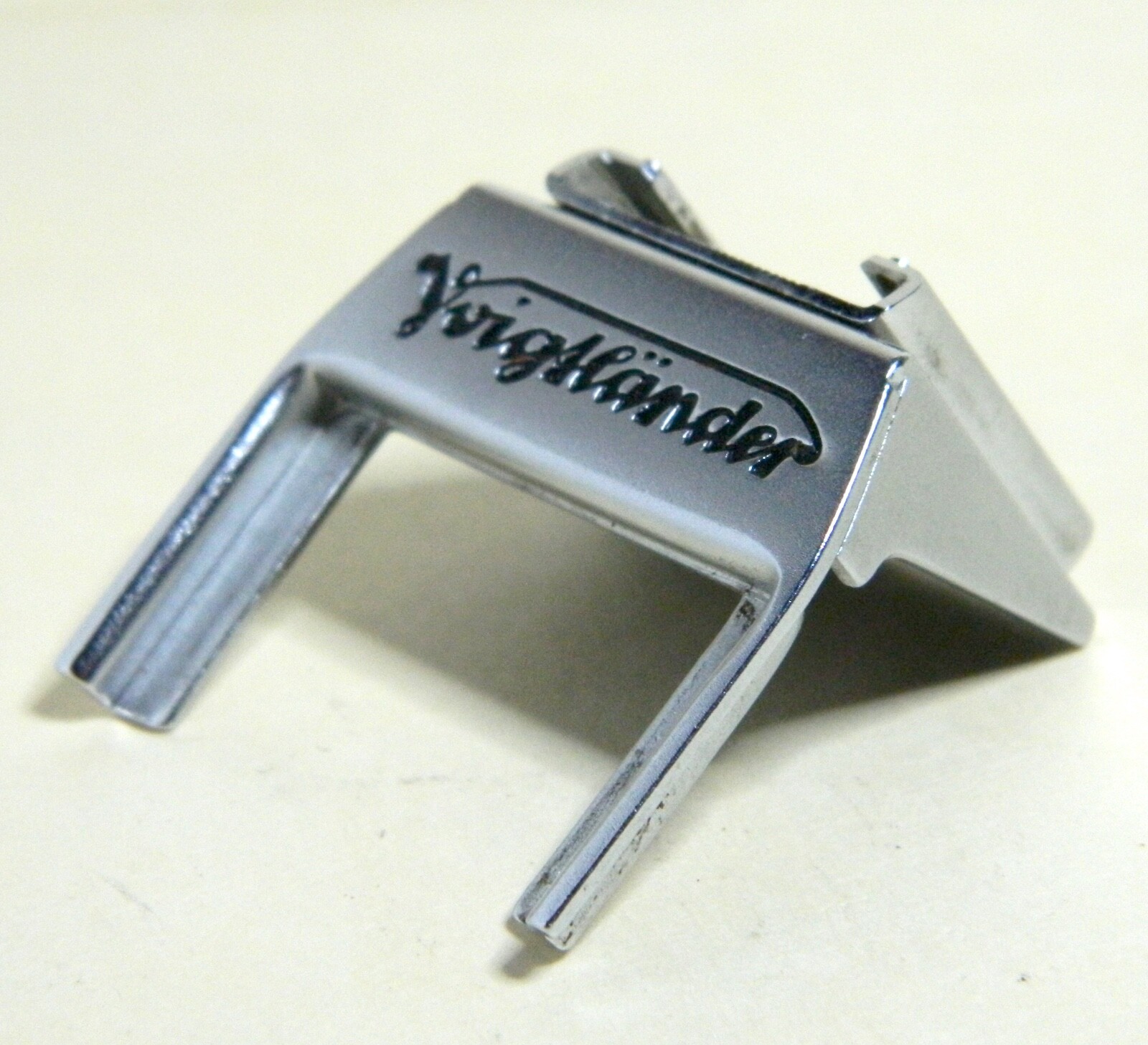 VOIGTLANDER FLASH SHOE ACCESSORY ATTACHMENT