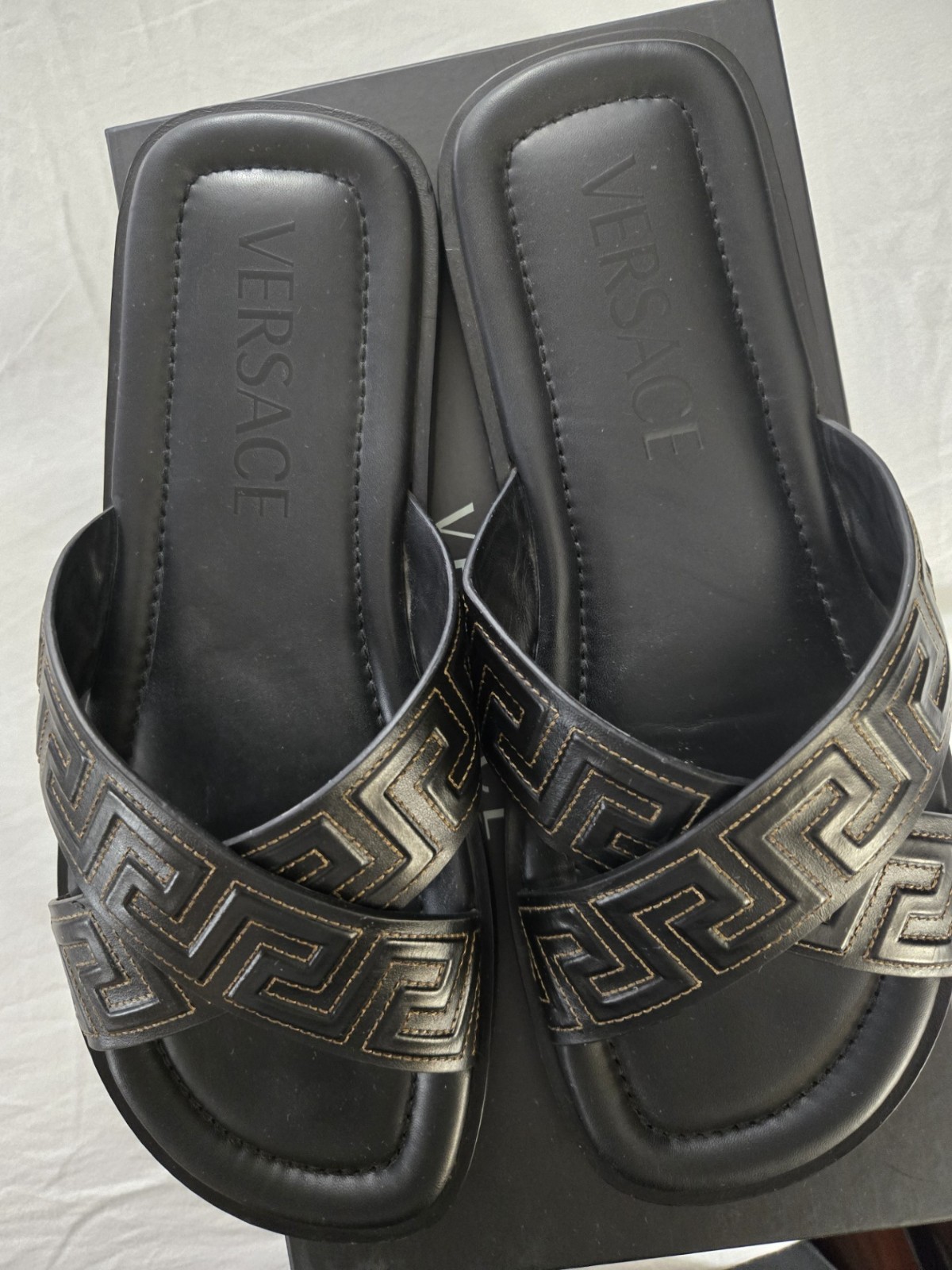 VERSACE MENS SANDALS BLACK. SIZE 13D