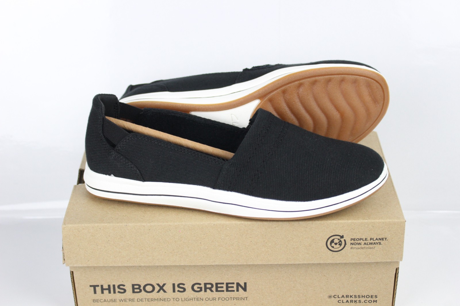 Clarks Women's Breeze Step II Slip On Comfort Shoes Black 261 72774