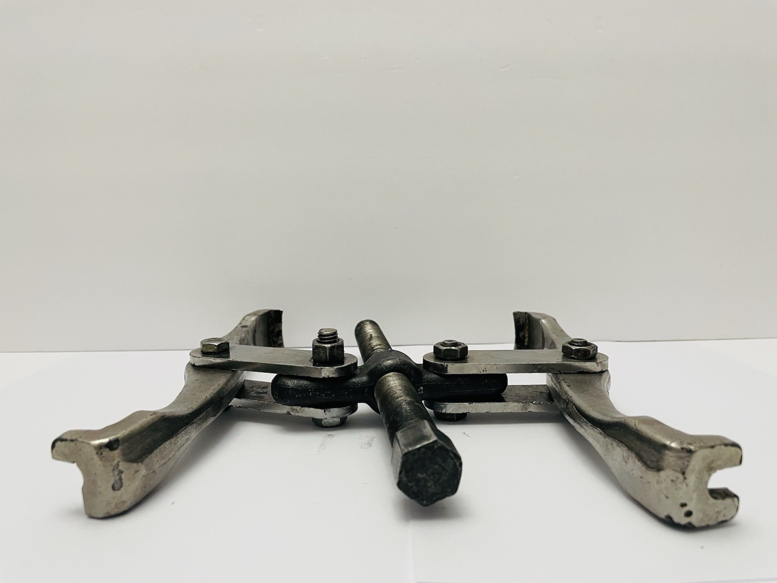 Jaw Puller Tool