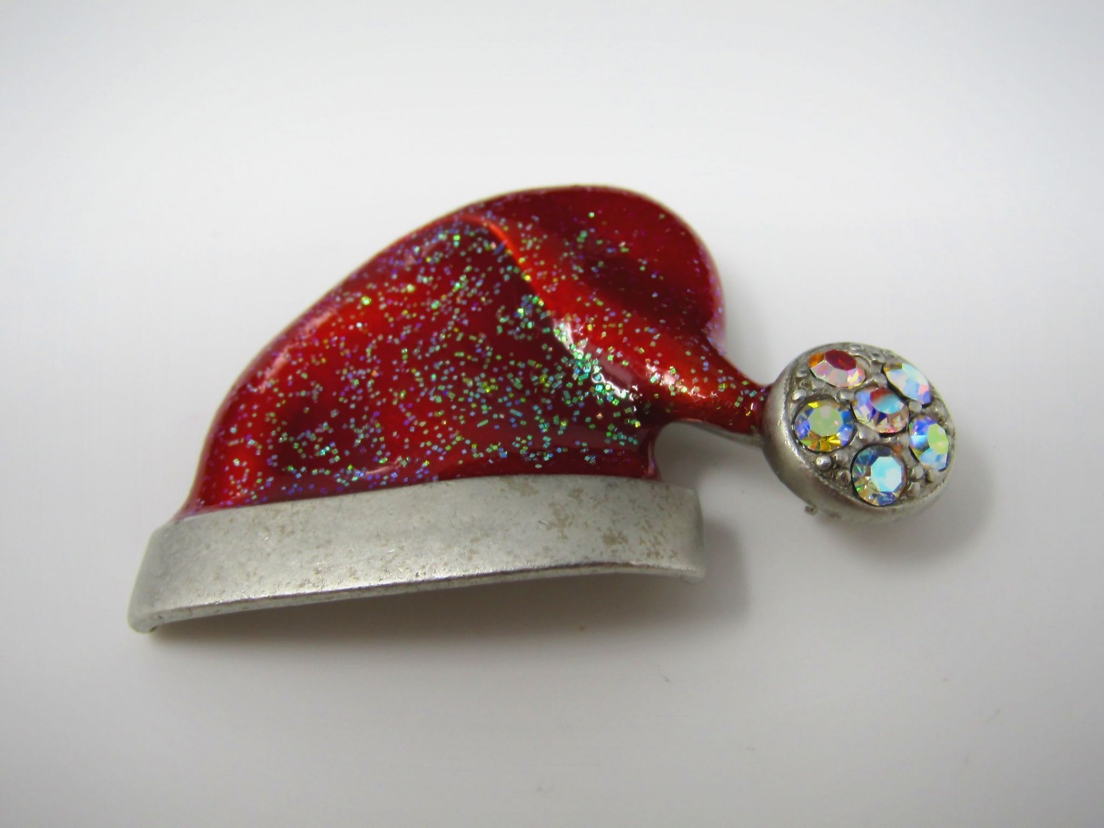 Christmas Santa Hat Pin Sparkle Design Beautiful Design Vintage Metal