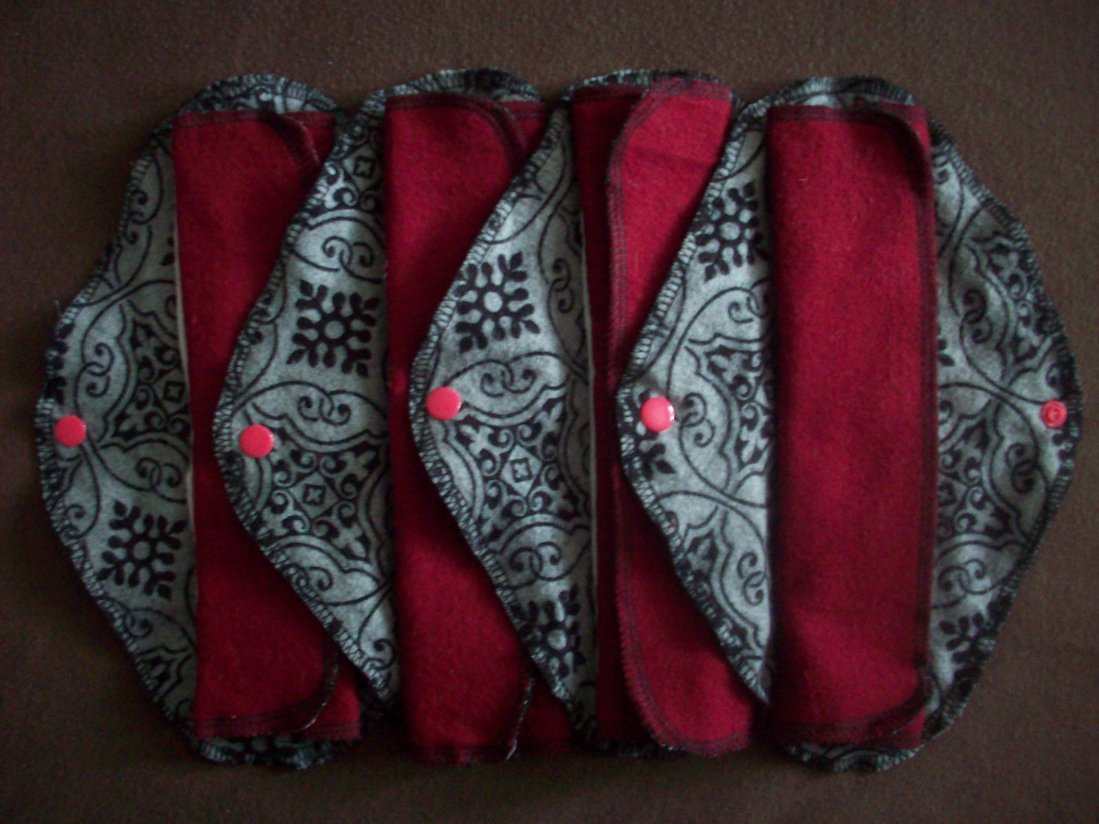Single Random MamaBear LadyWear Quick-Dry cloth menstrual pad: Medium/Heavy Flow