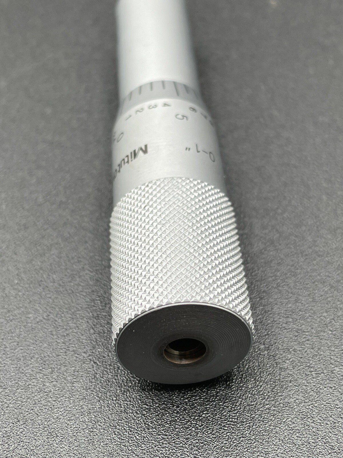 Mitutoyo 0-1” / 0.001” Middle Size Micrometer Head Plain Thimble Flat Face