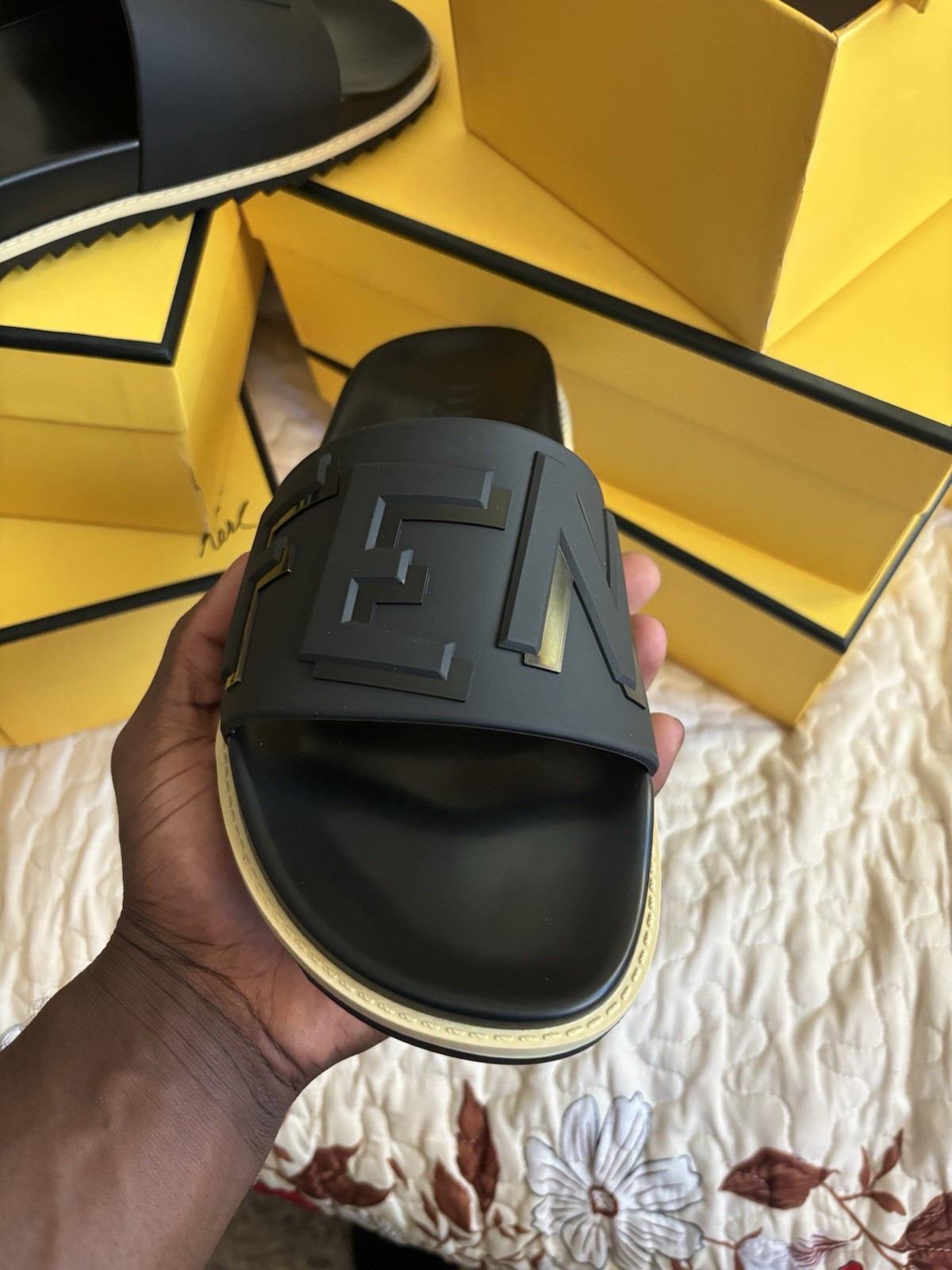 Fendi Men's Black Logo Comfort Slide Sandal Rubber Slip On Casual Summer