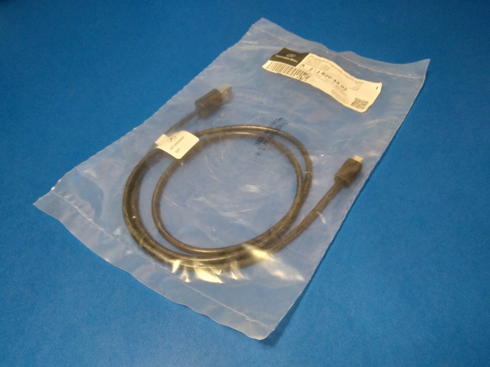 NEW Mercedes-AMG Media Interface Android (Micro USB) Charger Cable A2138204402